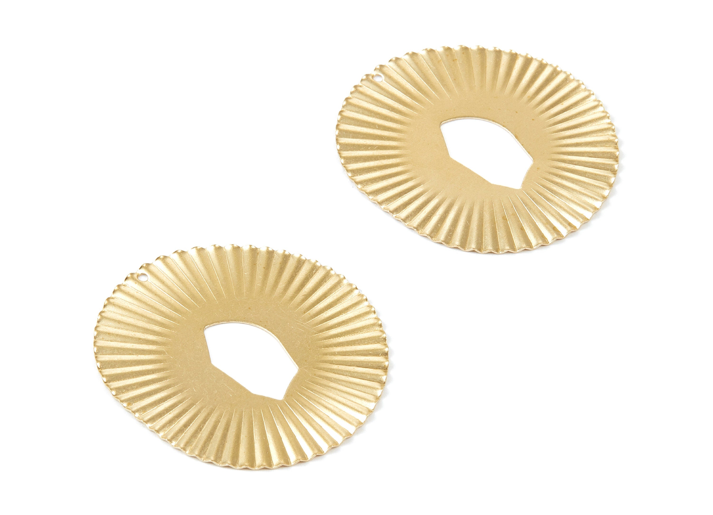 Brass Grooved Charms - Grooved Circle Raw Brass Pendant - Earring Findings - Jewelry Supplies - 41,75x37,8x1mm - PP2111 - DOMEDBAZAAR