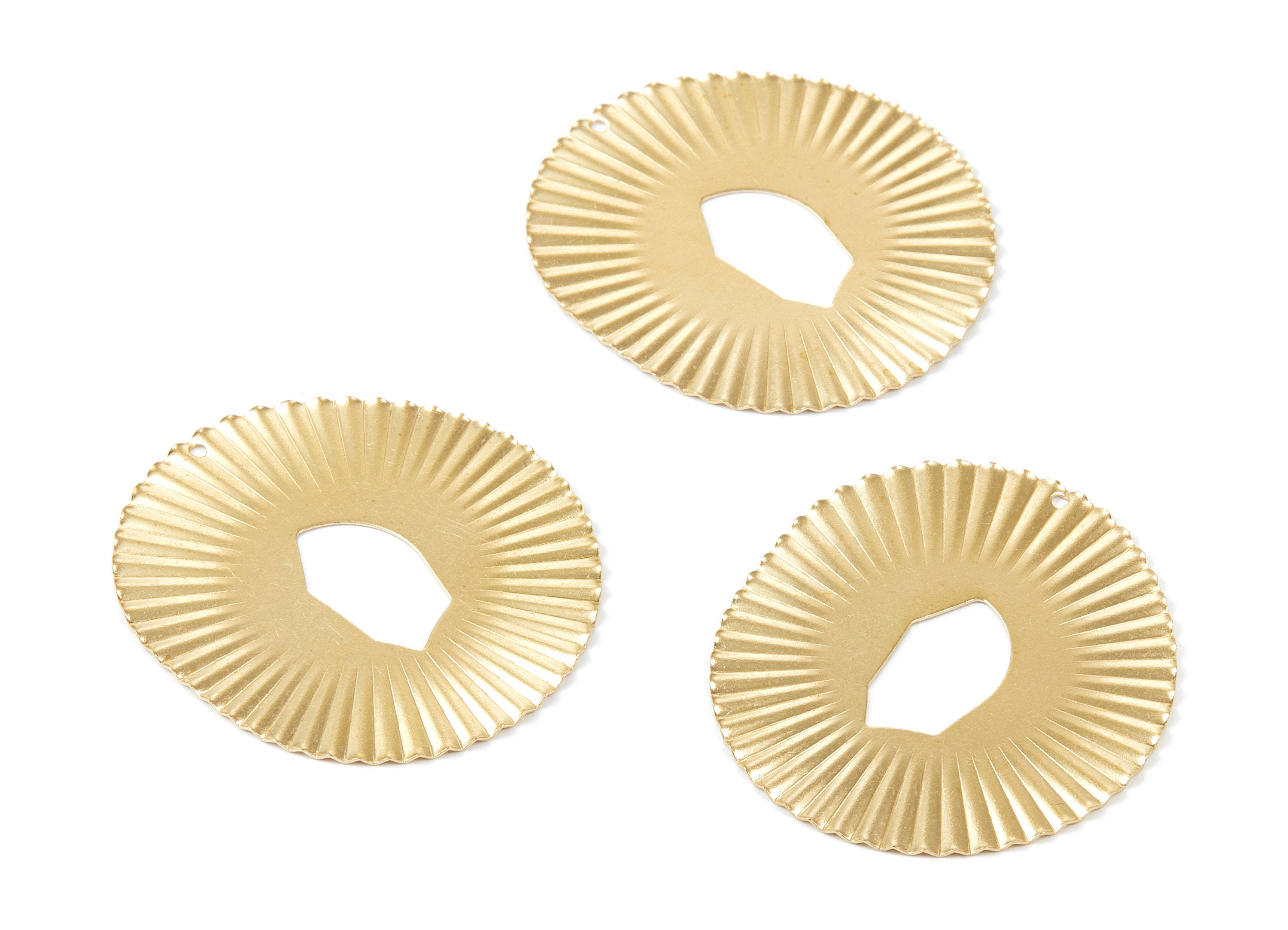 Brass Grooved Charms - Grooved Circle Raw Brass Pendant - Earring Findings - Jewelry Supplies - 41,75x37,8x1mm - PP2111 - DOMEDBAZAAR