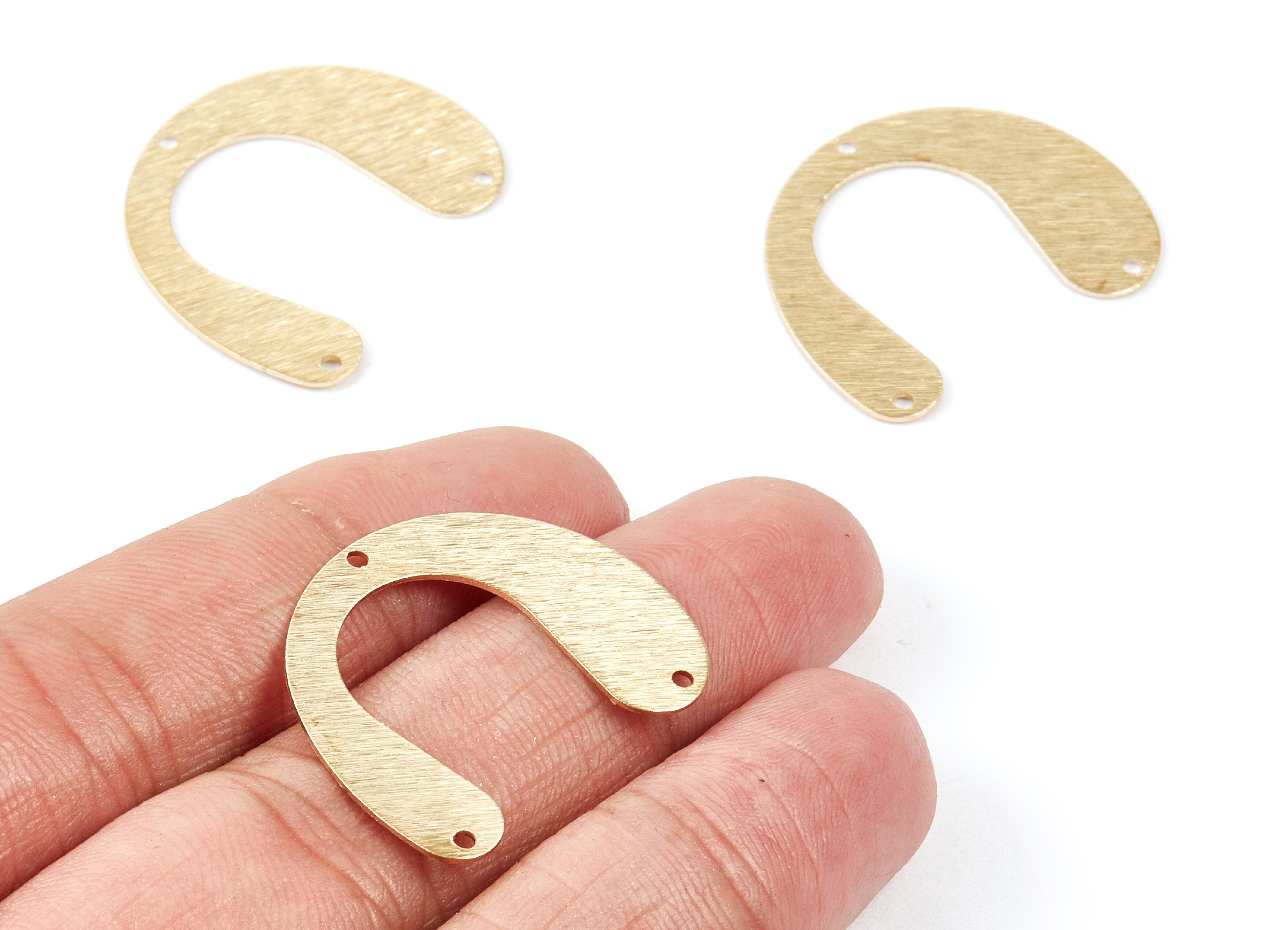 Brass U Charms - Textured U Shaped Raw Brass Connectors With 3 Holes - Jewelry Supplies - 29,92x24,6x0,64mm - PP1732 - DOMEDBAZAAR