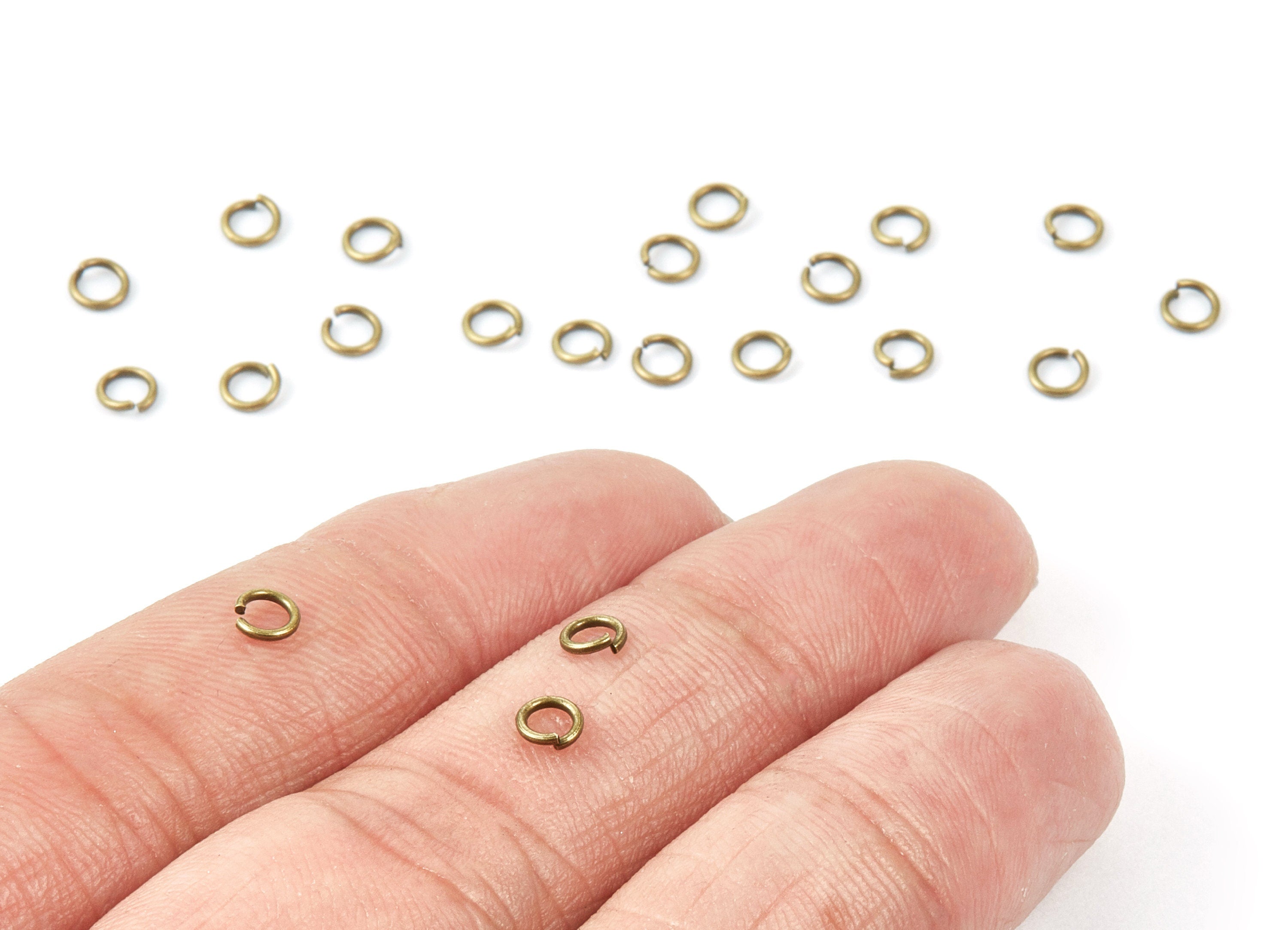 Brass Open Jump Rings - 4x0.7mm - Antique Bronze Tone Plated - Earring Findings - Jewellery Supplies - PP1633AB - DOMEDBAZAAR