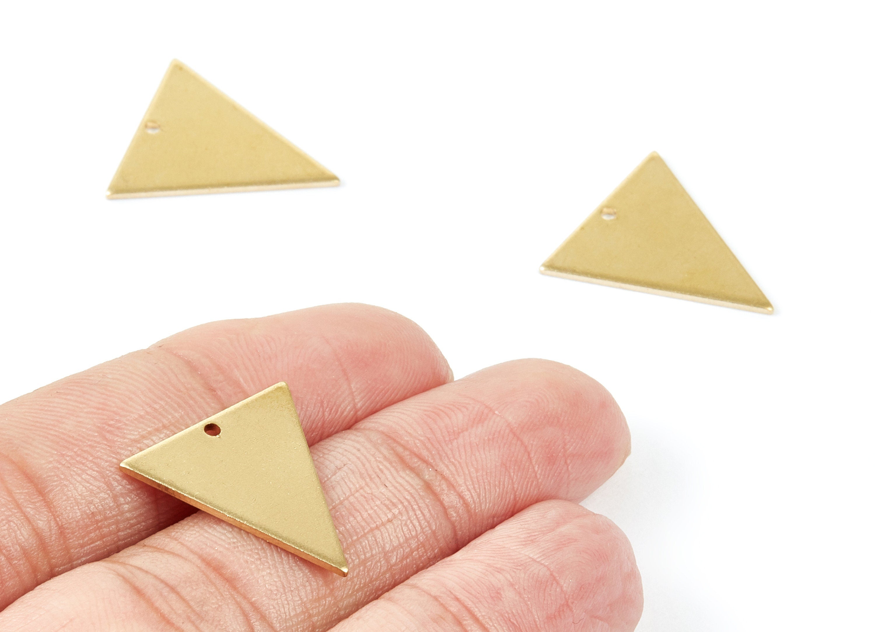 Personalized stamping blank - Brass Triangle Charms - Triangle Shaped Raw Brass Pedants With 1 Hole - 20x18x0,98mm - PP1800 - DOMEDBAZAAR
