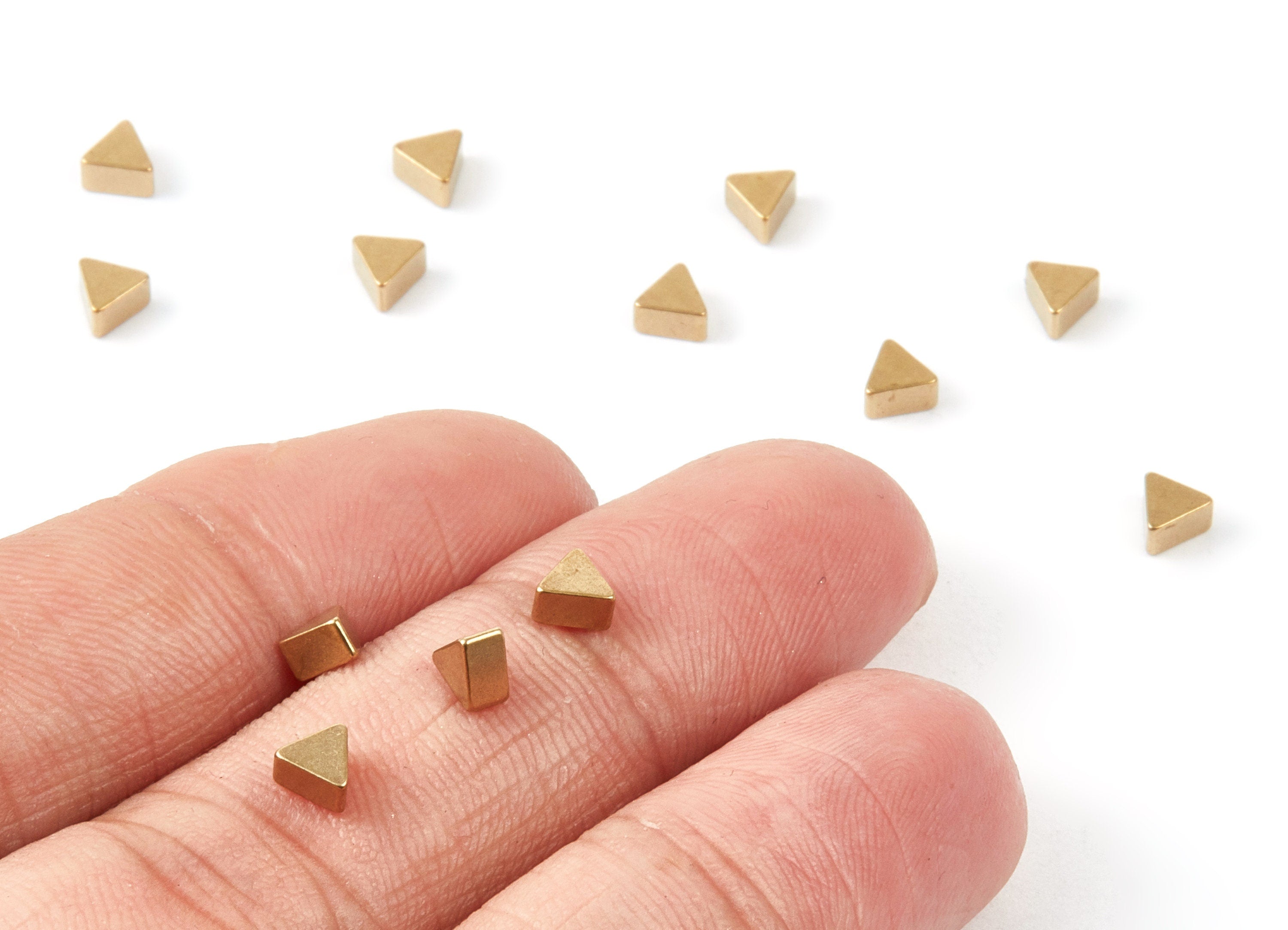 Brass Triangle Blank - 4X2.5 - Raw Brass Triangle Blanks - Jewelry Supplies - 4.66x3.96x2.38mm - PP1445 - DOMEDBAZAAR