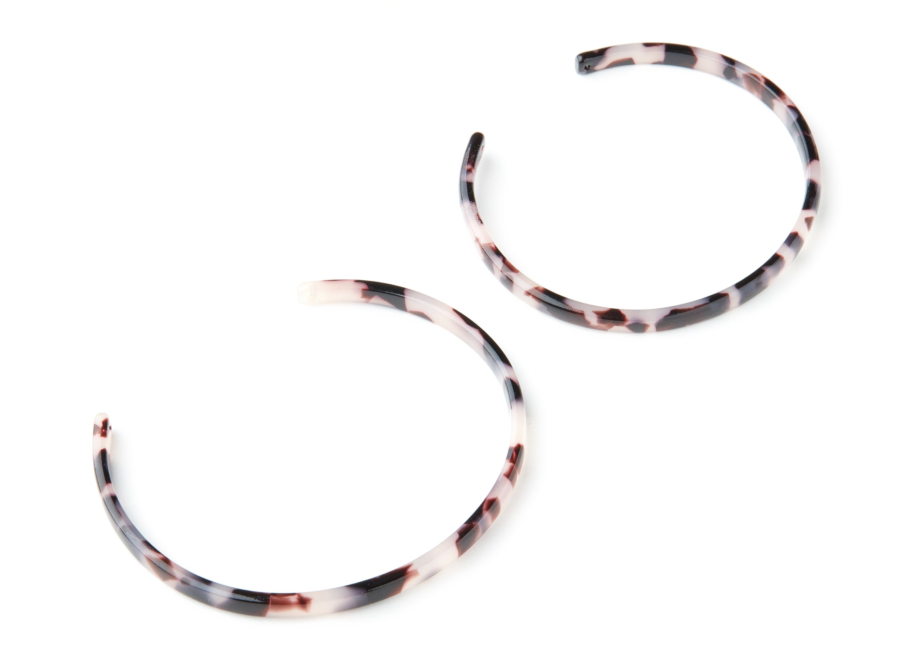 Acetate Acrylic Cuff Bracelet - Blonde Tortoise Shell Bracelet With 2 Holes - Circle Bracelet - Color Code: A06 - 63.5x55x2.6mm - AC1416A - DOMEDBAZAAR
