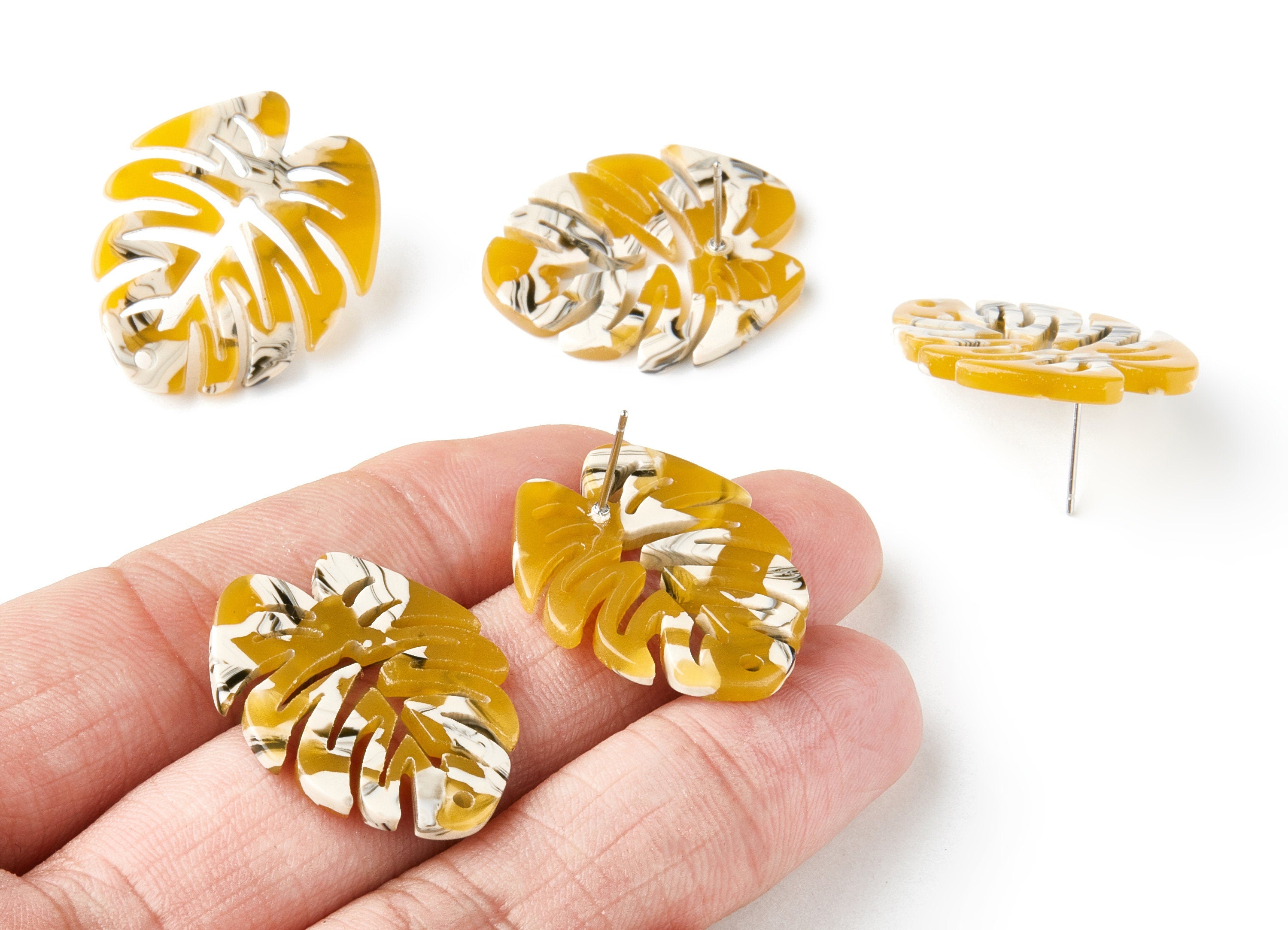 Acetate Monstera Studs - Leaf Earring Post - Acetate Leaf Stud Findings - 1 Hole - Color Code:A14 - 28.65x24.33x2.94mm - AC1334F - DOMEDBAZAAR