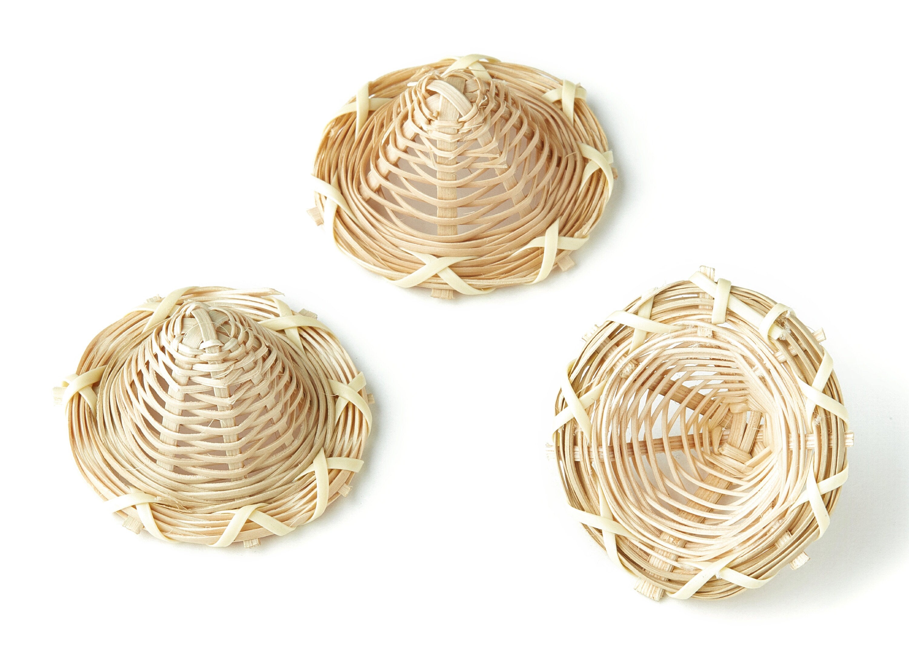 Handwoven Rattan Earrings - Hat Shape Rattan Pendant - Wooden Straw Earring - Jewellery Handmade - 41.6x41.6x18mm - RT1105 - DOMEDBAZAAR