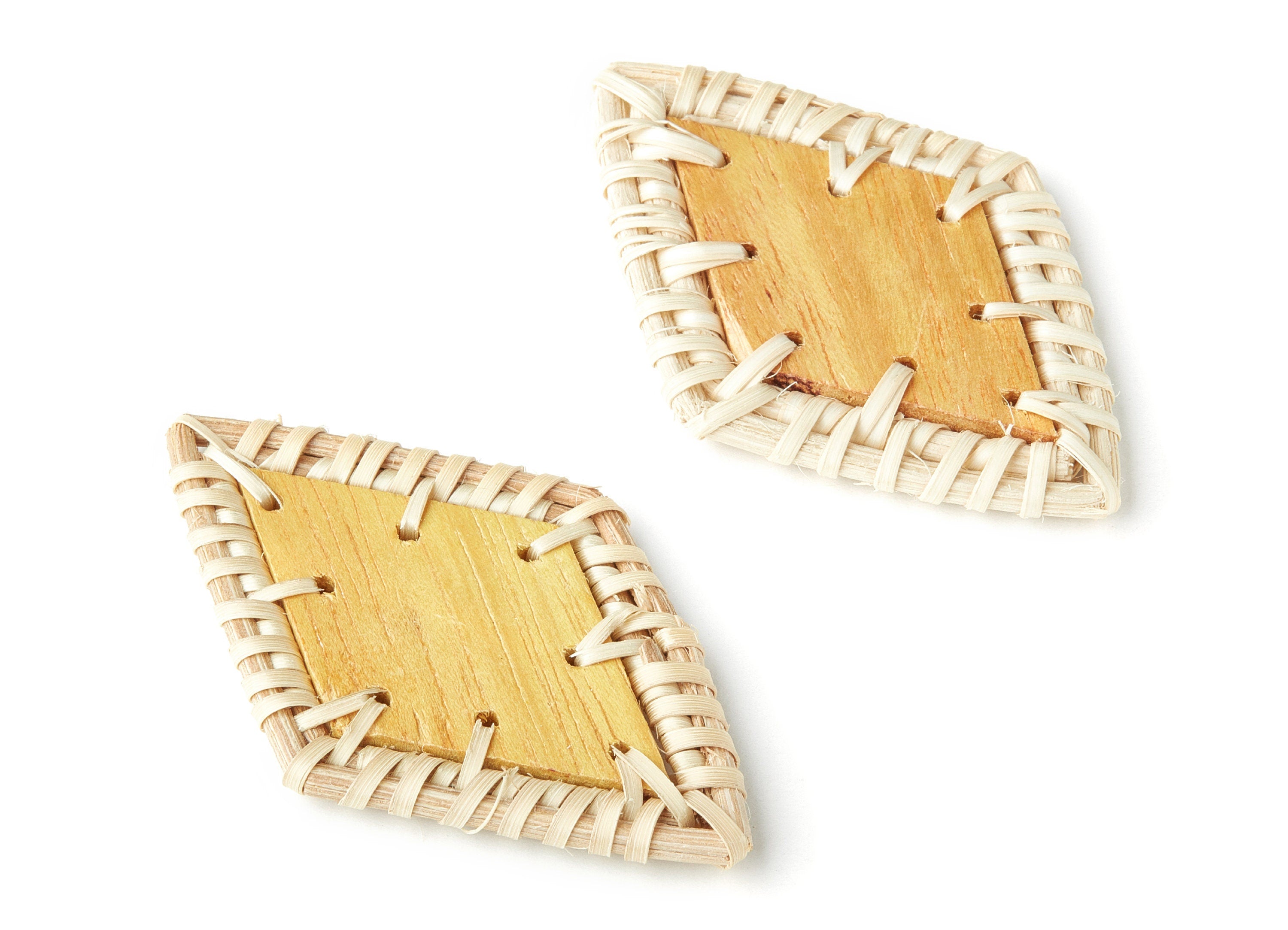 Handwoven Rattan Earrings - Rhombus Shaped Rattan Pendant - Wooden Straw Earring - Jewelery Handmade - 69.6x42.5x5.3mm - RT1149 - DOMEDBAZAAR