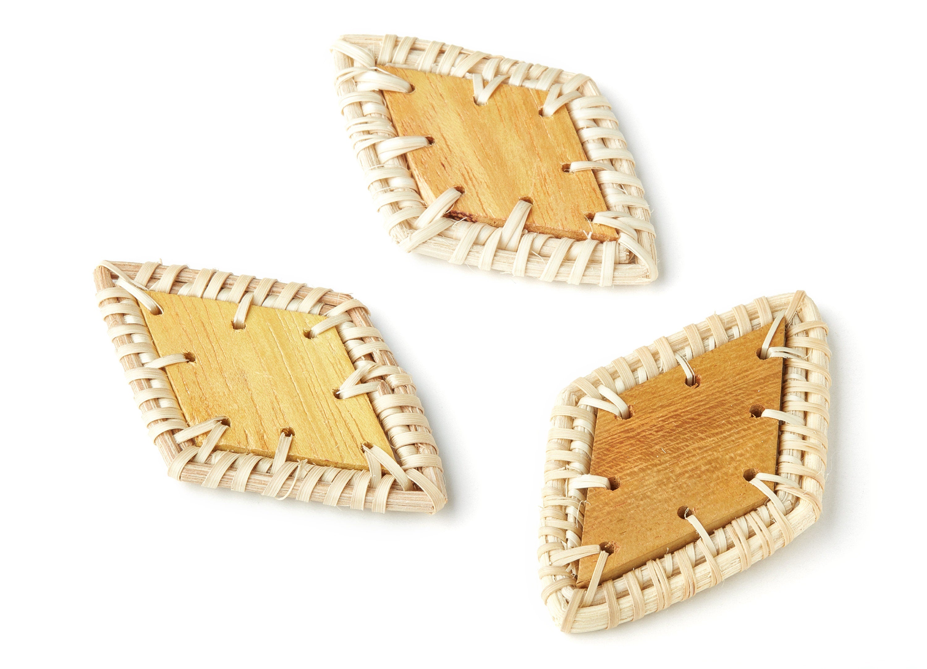 Handwoven Rattan Earrings - Rhombus Shaped Rattan Pendant - Wooden Straw Earring - Jewelery Handmade - 69.6x42.5x5.3mm - RT1149 - DOMEDBAZAAR