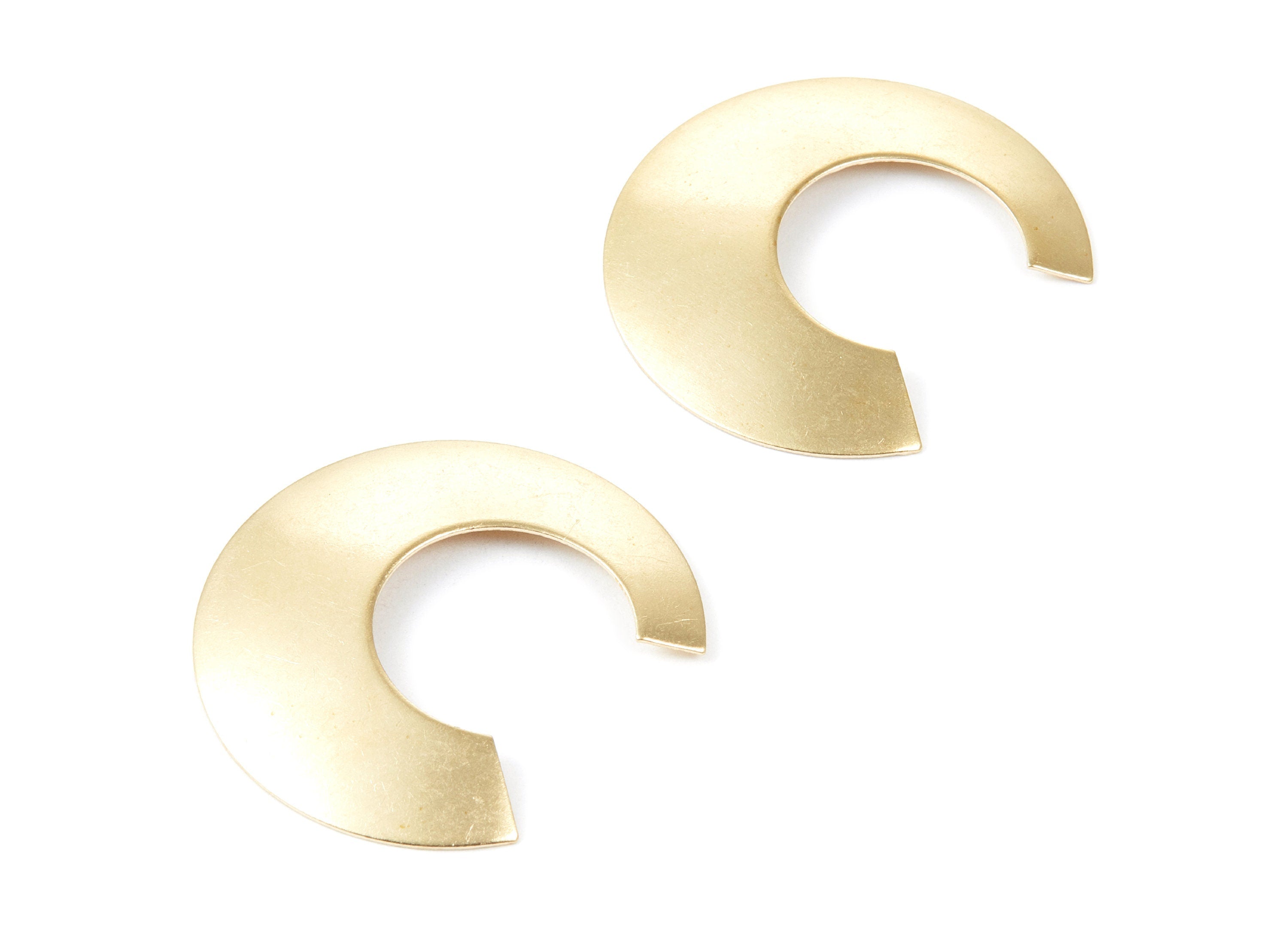 Brass Geometric Charms - Geometric Round Raw Brass Pendant - Earring Findings - Jewelry Supplies - 39.93x36.44x0.63mm - PP1853 - DOMEDBAZAAR