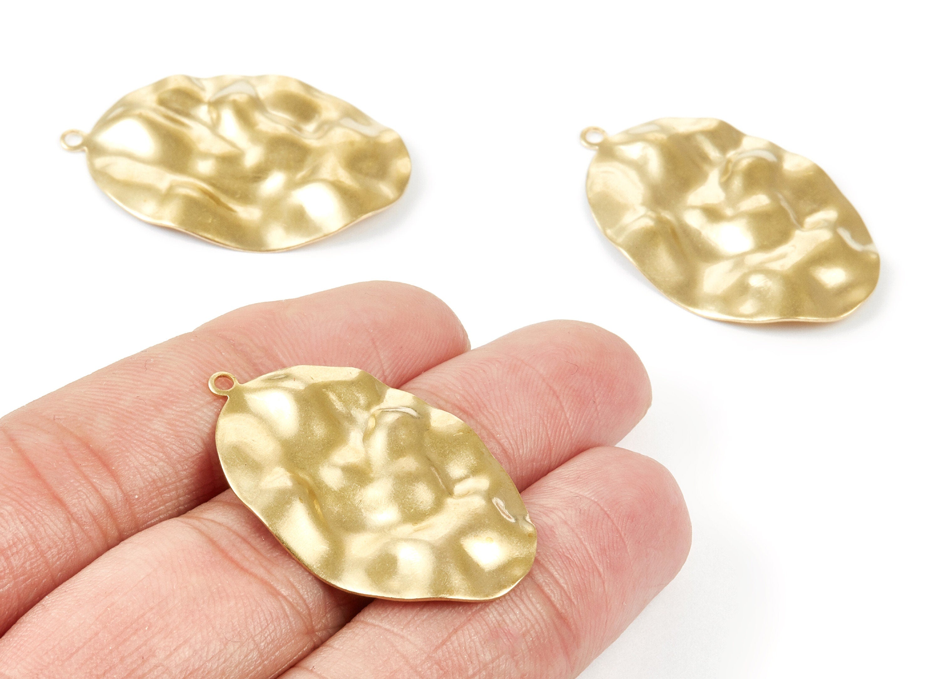 Brass Wavy oval Charms - Wavy oval Raw Brass Pendant - Earring Findings - Jewelry Supplies - 36,8x23x1,37mm - PP1839 - DOMEDBAZAAR