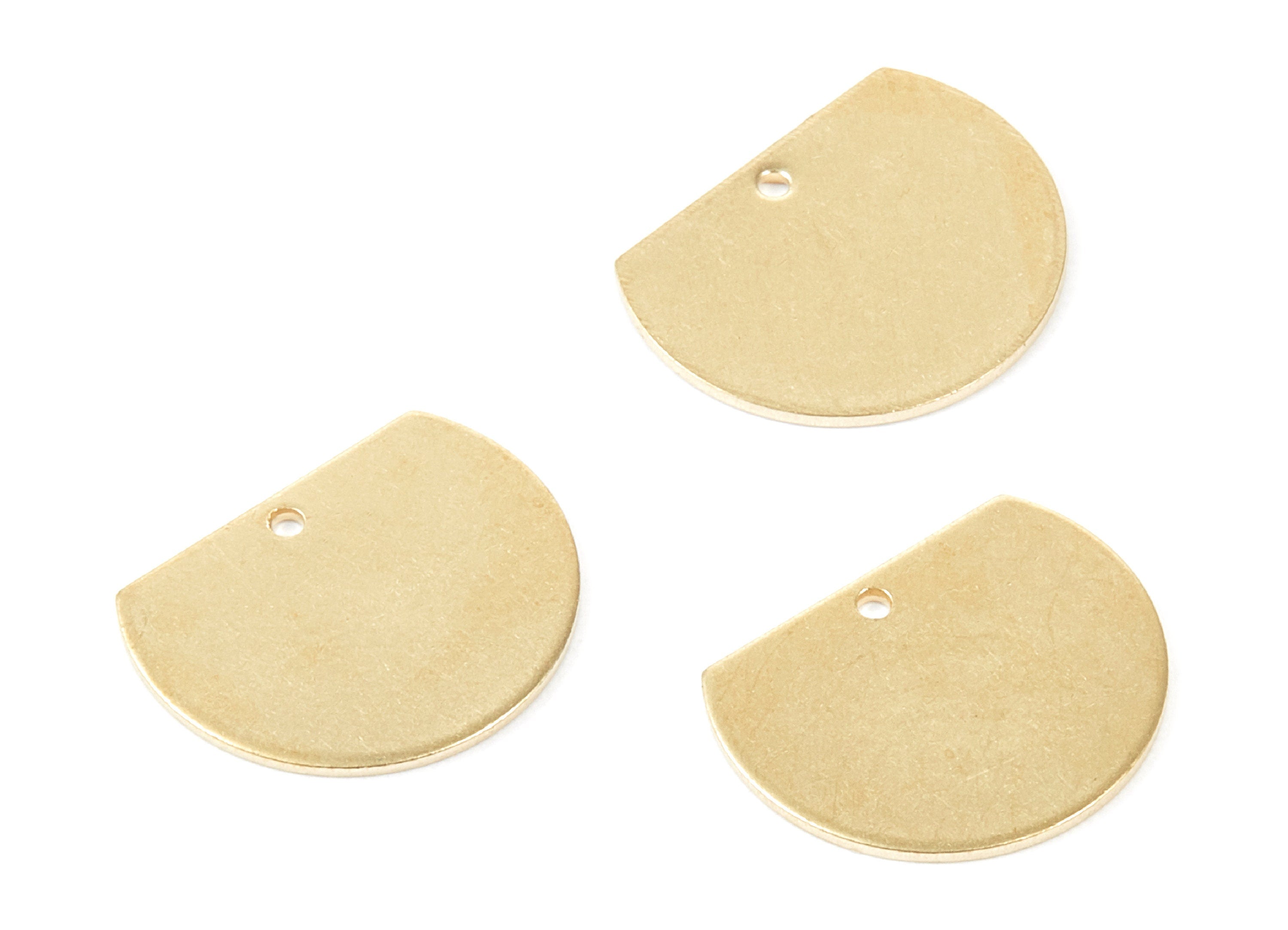 Personalized stamping blank - Brass Geometric Charms - D Shaped Raw Brass Pedants - Earring Findings - 18.45x14.7x0.8mm - PP1811 - DOMEDBAZAAR