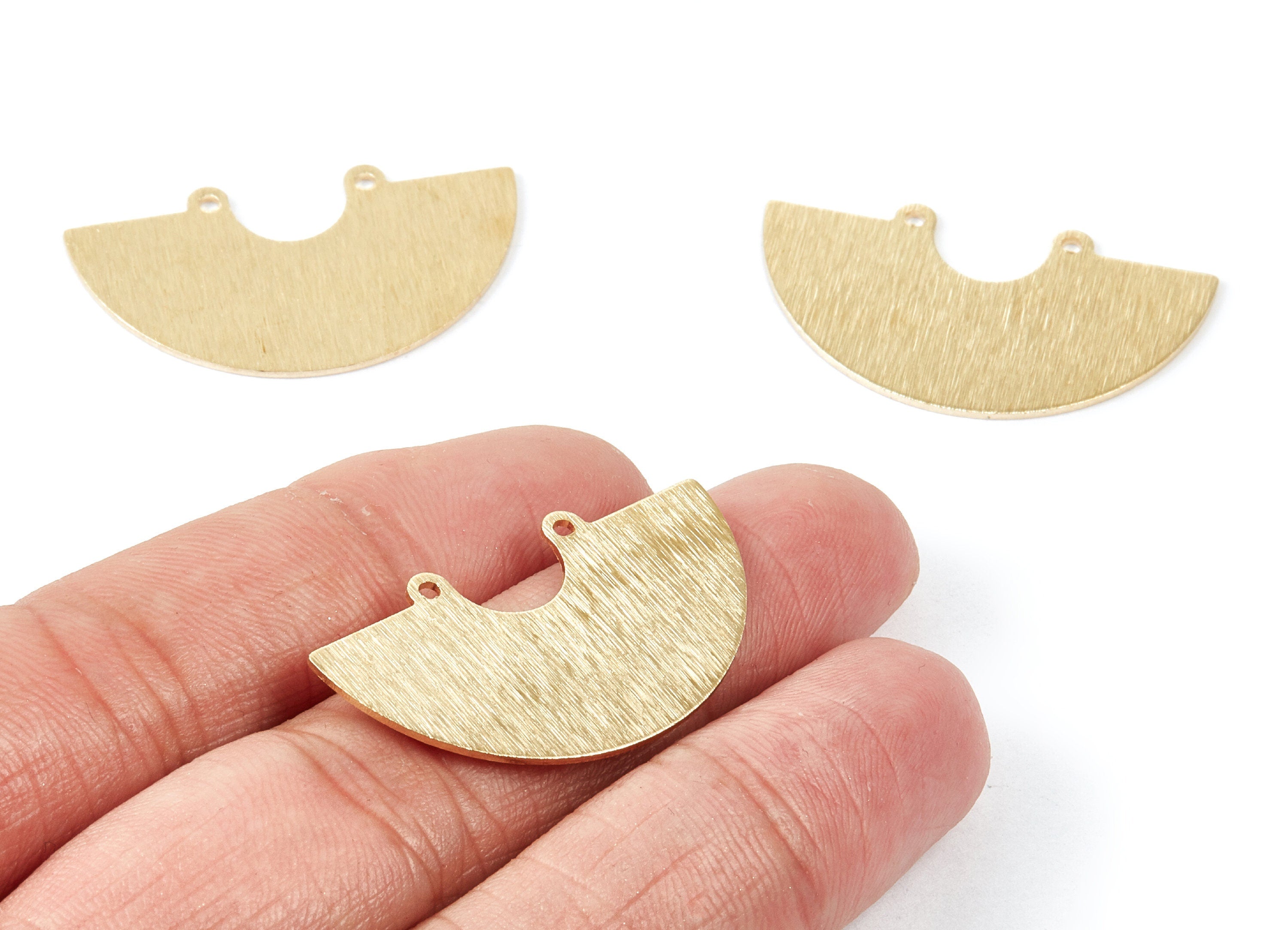 Brass Half Round Charms - Textured Half Round Raw Brass Connector with 2 Holes - Jewelry Supplies - 35,1x19,85 x0,8mm - PP1761 - DOMEDBAZAAR