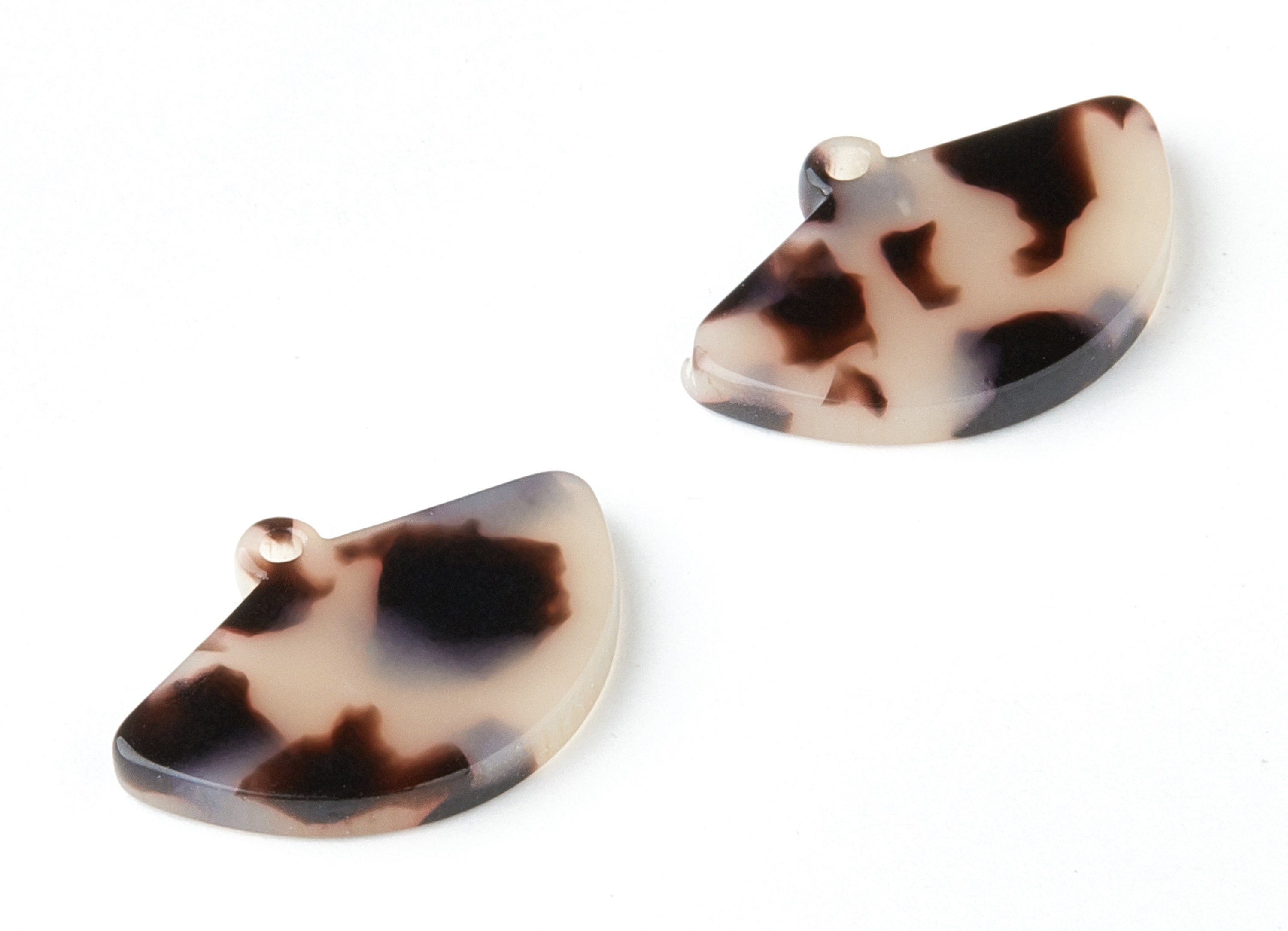 Acetate Acrylic Earring Charm - Blonde Tortoise Shell Earrings - Fan Shaped Pendant - Color Code: A07 - 22.5x15.3x2.5mm - AC1559-A07 - DOMEDBAZAAR