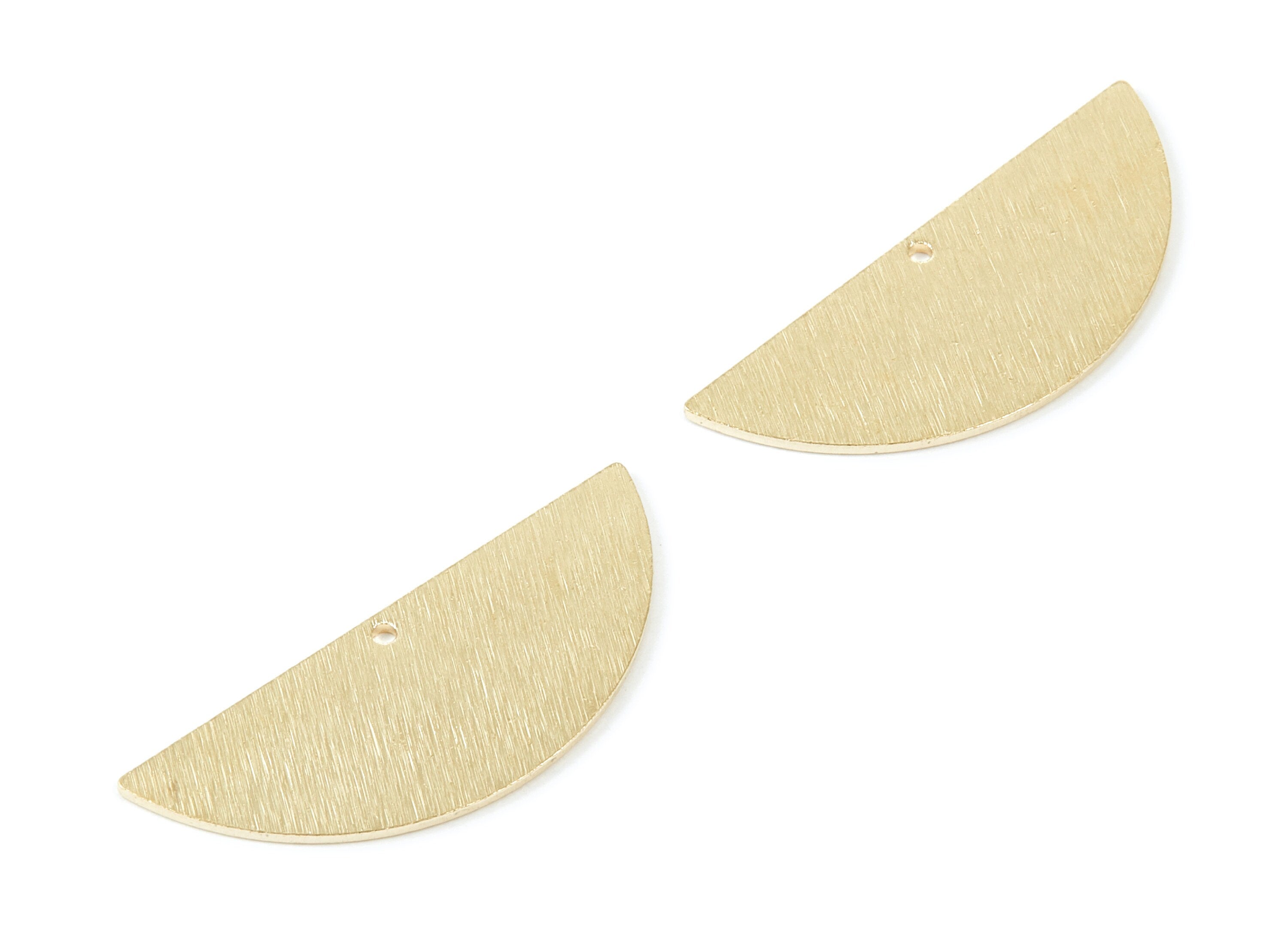 Brass Half Moon Charms - Textured Semi Circle Raw Brass Connector with 1 Holes - Jewelry Supplies - 39,23x15,44x1mm - PP2110 - DOMEDBAZAAR