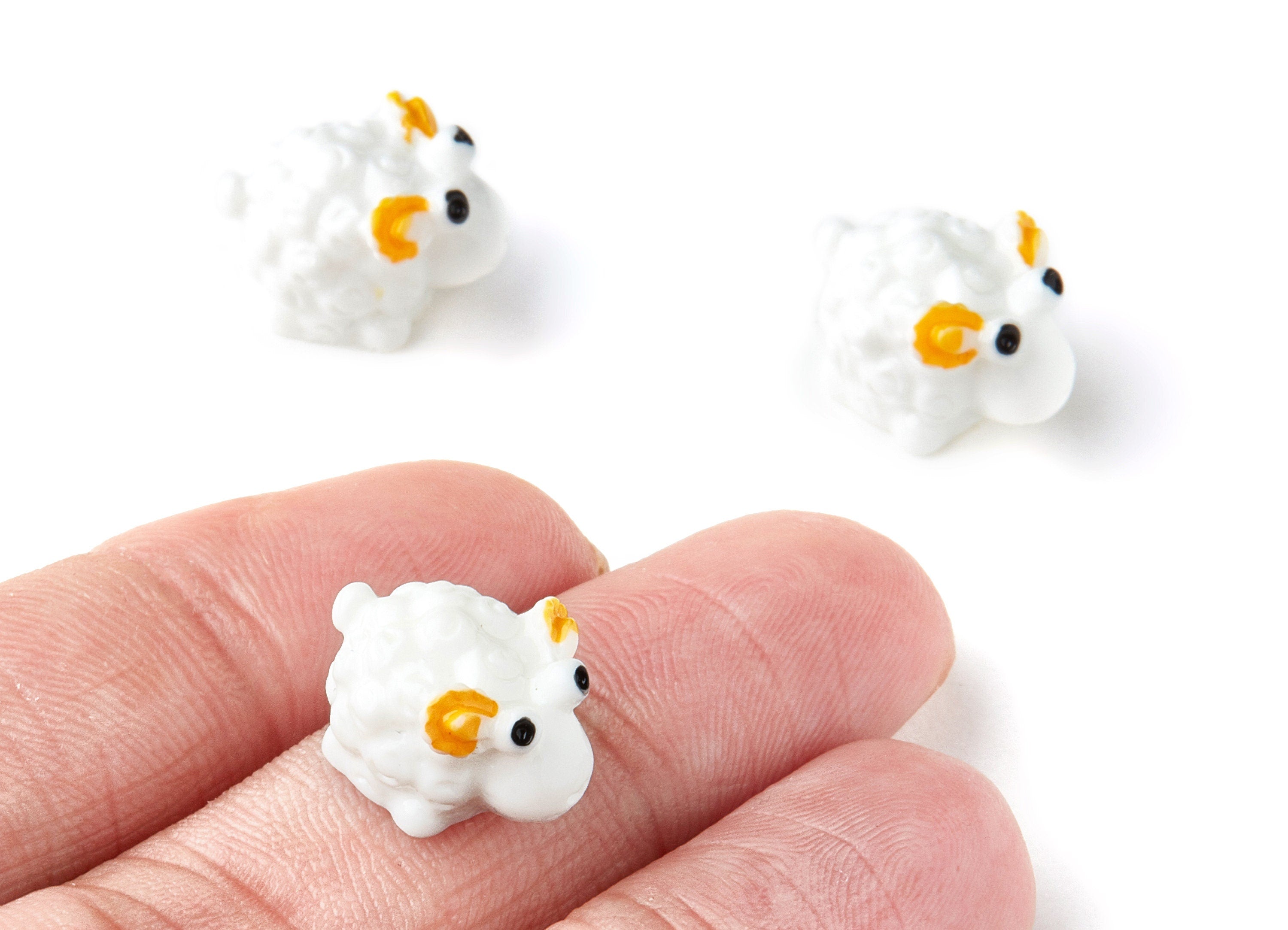 Resin Charms - Sheep Cabochones - Sheep Figurine Charm - 16.57x11.42x12.3mm - RC1014A - DOMEDBAZAAR
