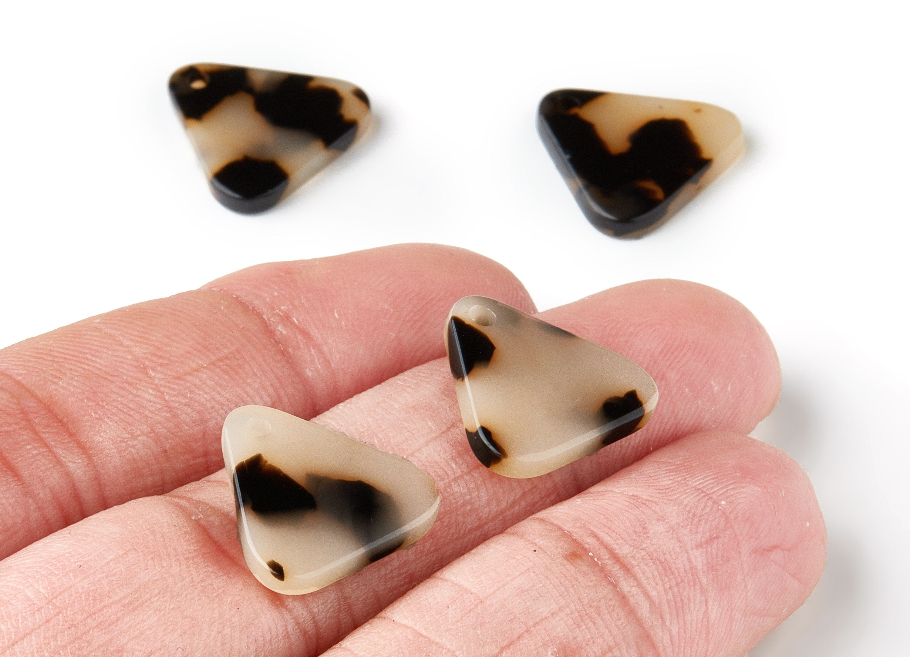 Acetate Acrylic Earring Charms - Blonde Tortoise Shell Earrings - Triangle Pendant - Color Code: A08 - 16.28x16.14x2.66mm - AC1318-A08 - DOMEDBAZAAR