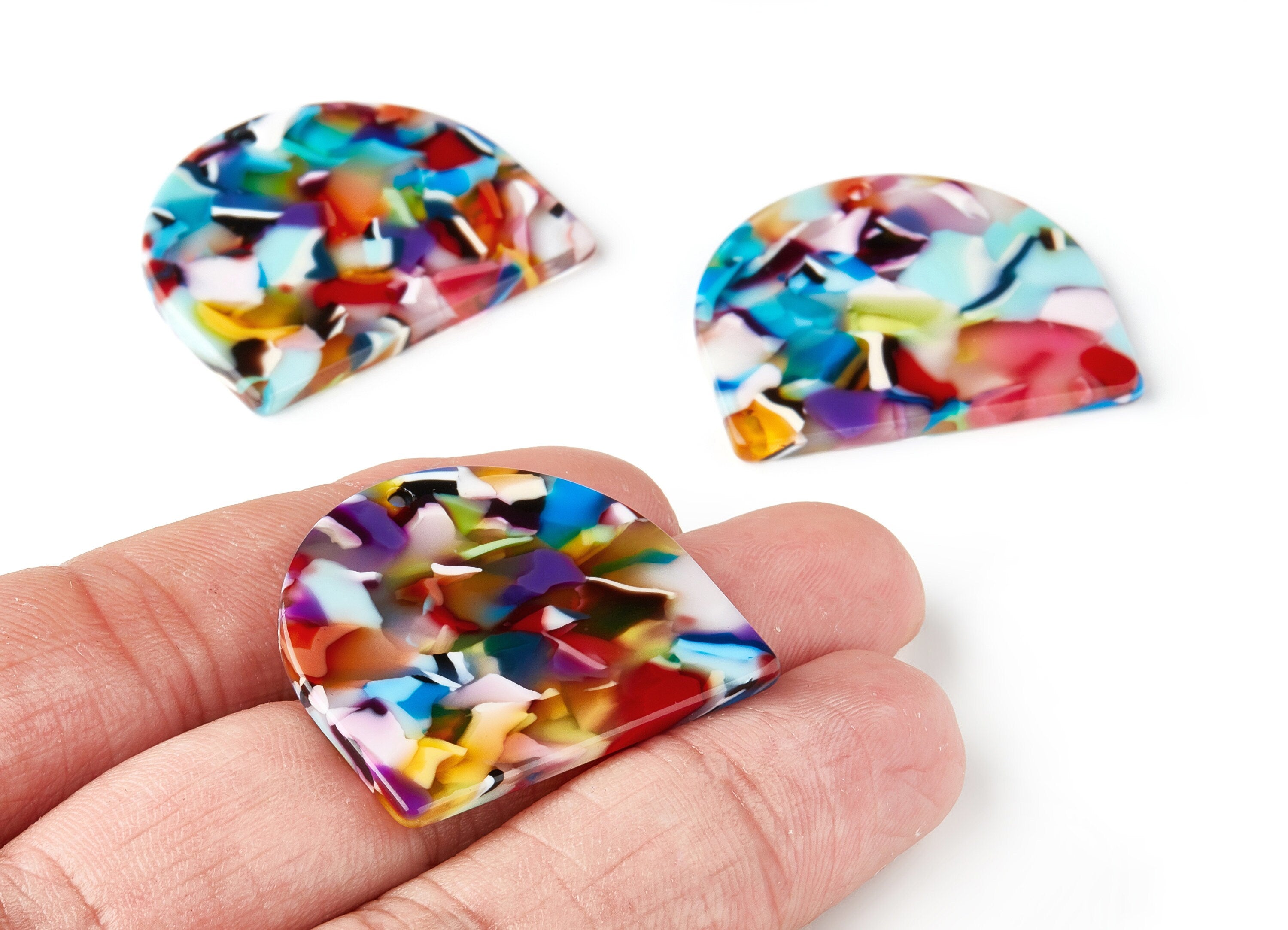 Acetate D Charms - 1 Hole - D Earrings and Pendant - Earring Findings - Jewelry Supplies - Color Code: A21 - 29.6x34.5x2.51mm - AC1637-A21 - DOMEDBAZAAR