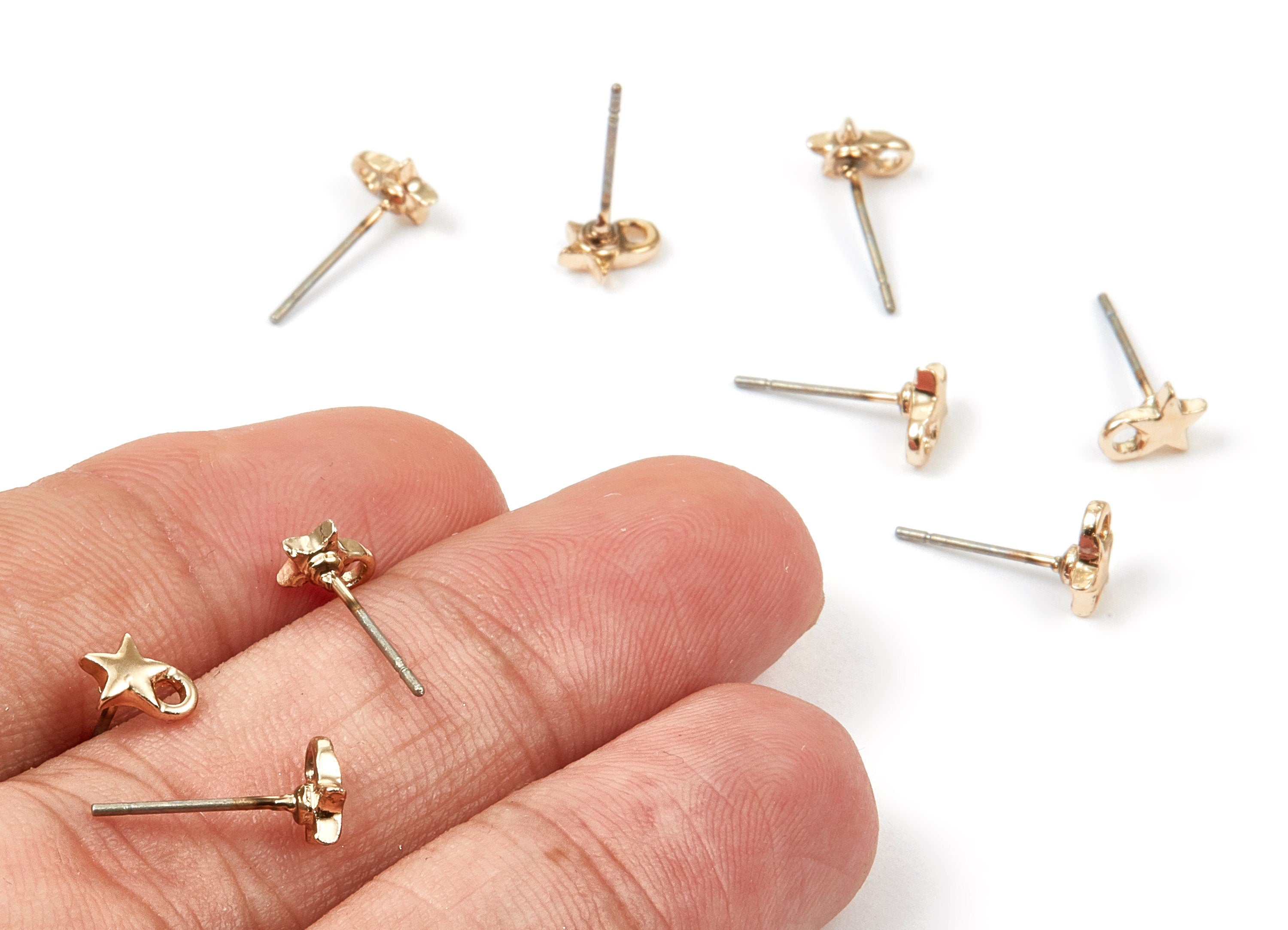Alloy Star Earring Stud - Zinc Alloy Star Earring Post - Gold Tone Plated - Earring Findings - Jewelry Supplies - 13.98x6.98x1.4mm - ZZ1338 - DOMEDBAZAAR