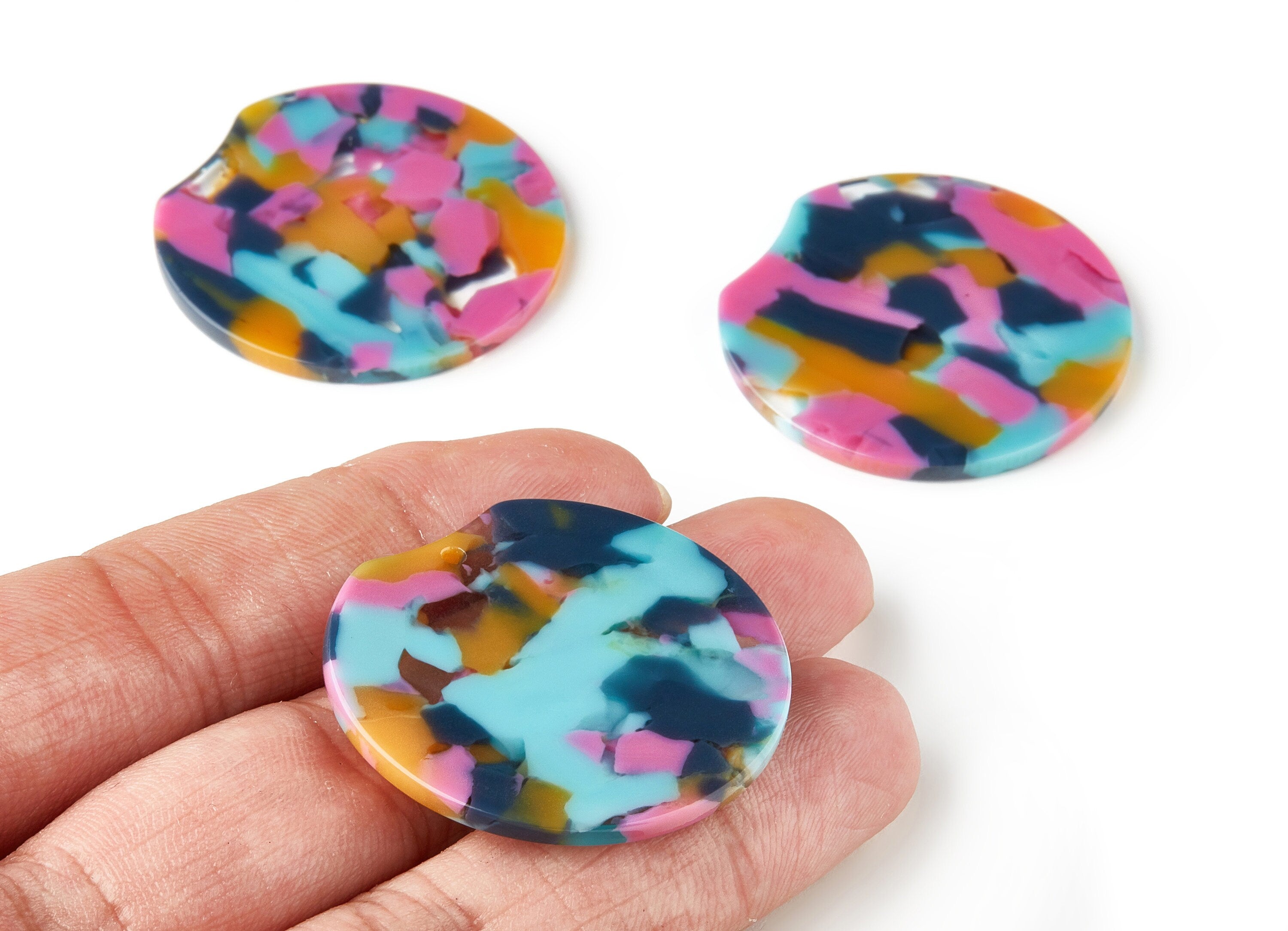 Acetate Round Charms - Round Earring and Pendant - Earring Findings - Jewelry Supplys - Color Code: A258 - 36.76x34.55x2.62mm - AC1604-A258 - DOMEDBAZAAR