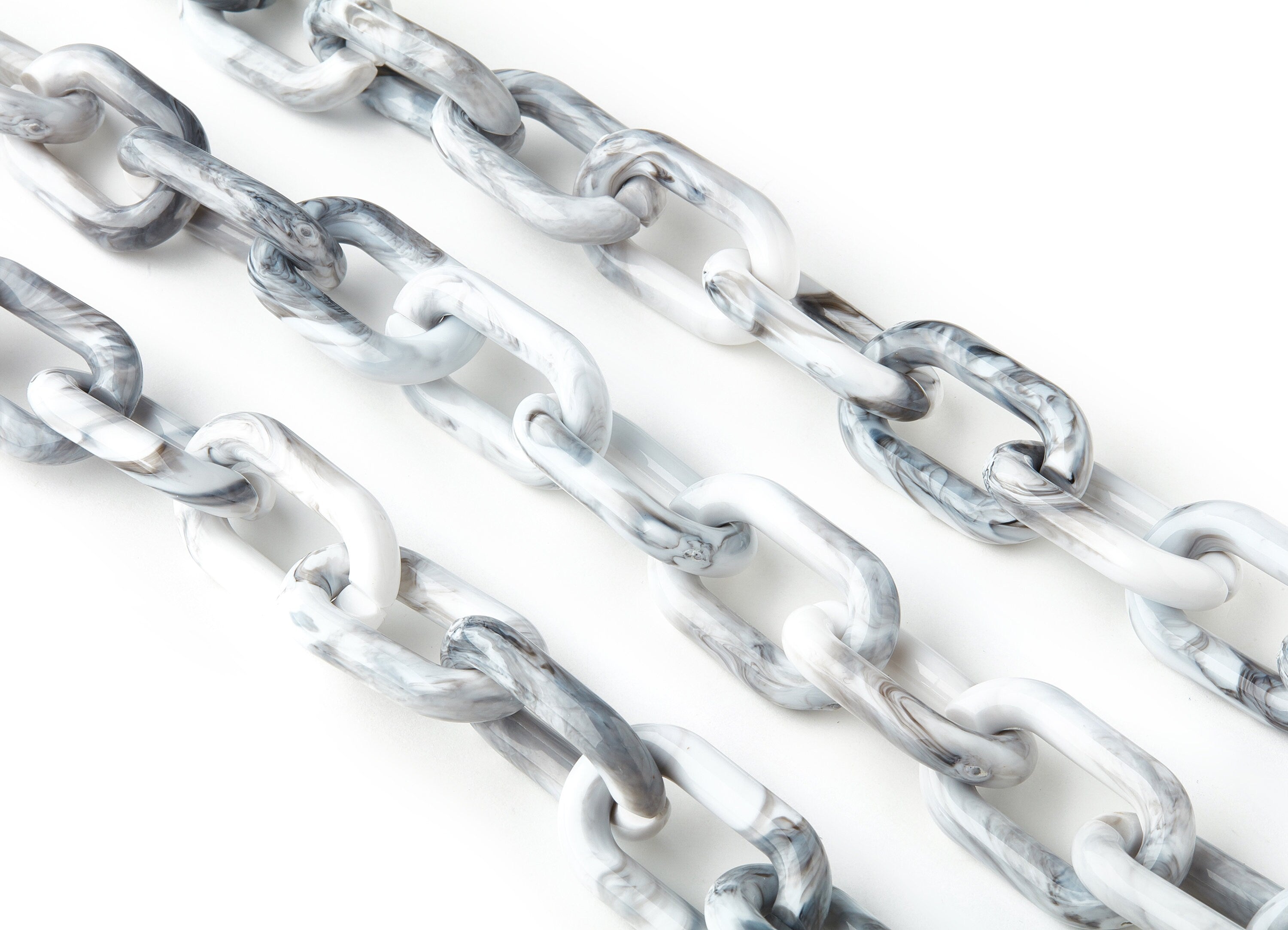 Acrylic Oval Curb Chain - Open Link Curb Chain - 1strand : 100cm - Plastic Curb Chain Links - Necklace Chain - 40.1x24.2x7.01mm - AC1691 - DOMEDBAZAAR