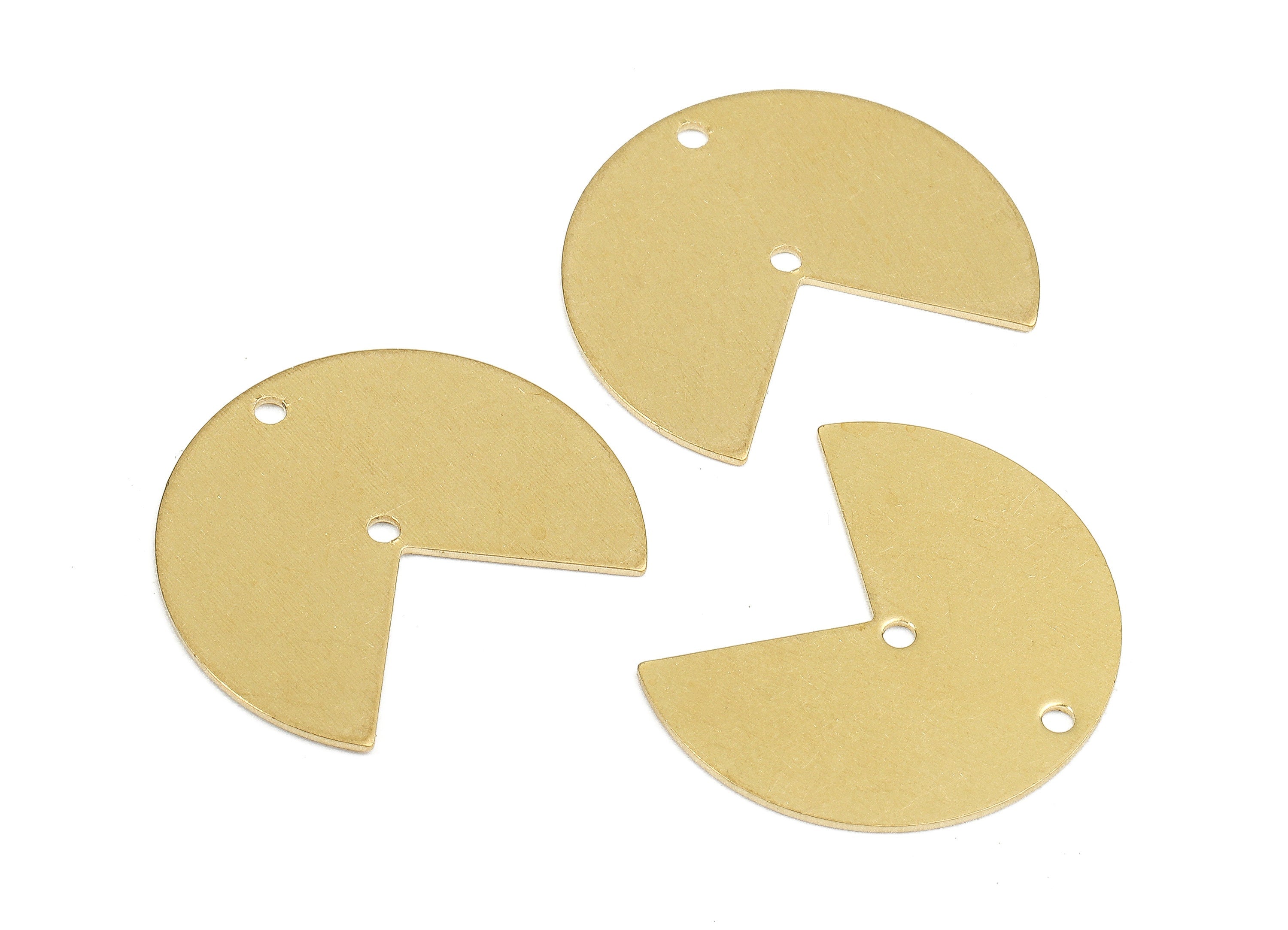 Personalized stamping blank - Brass Round Connectors - Raw Brass Fan Pendant Necklace - Brass Connector Charms - 20.02x17.04x0.7mm - PP2648 - DOMEDBAZAAR