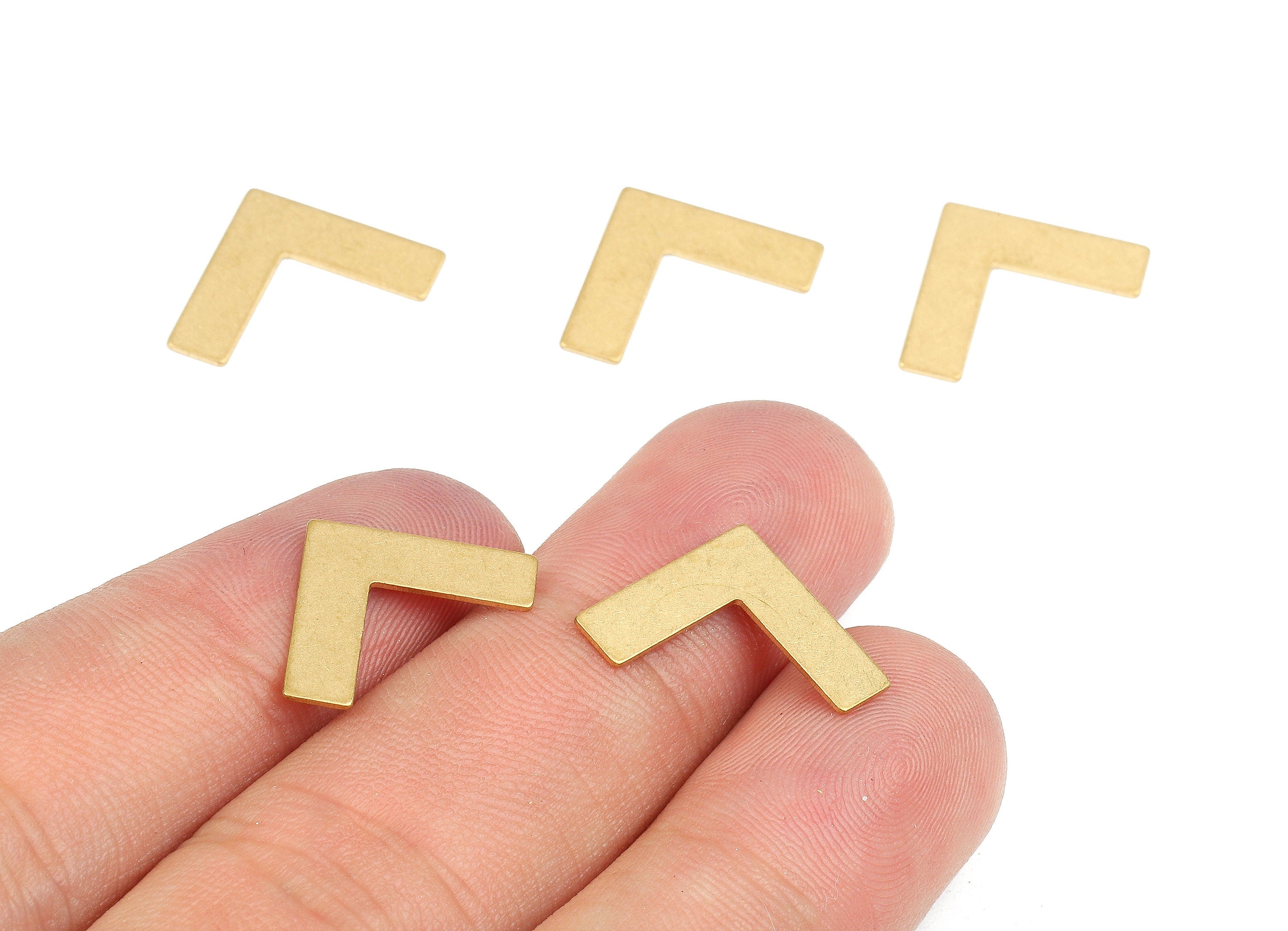 Brass V Blank - Raw Brass V Blank - Brass V Tag - Brass Stamping Tag - Brass Blank Findings - 19.43x12.52x0.61mm - PP2518 - DOMEDBAZAAR