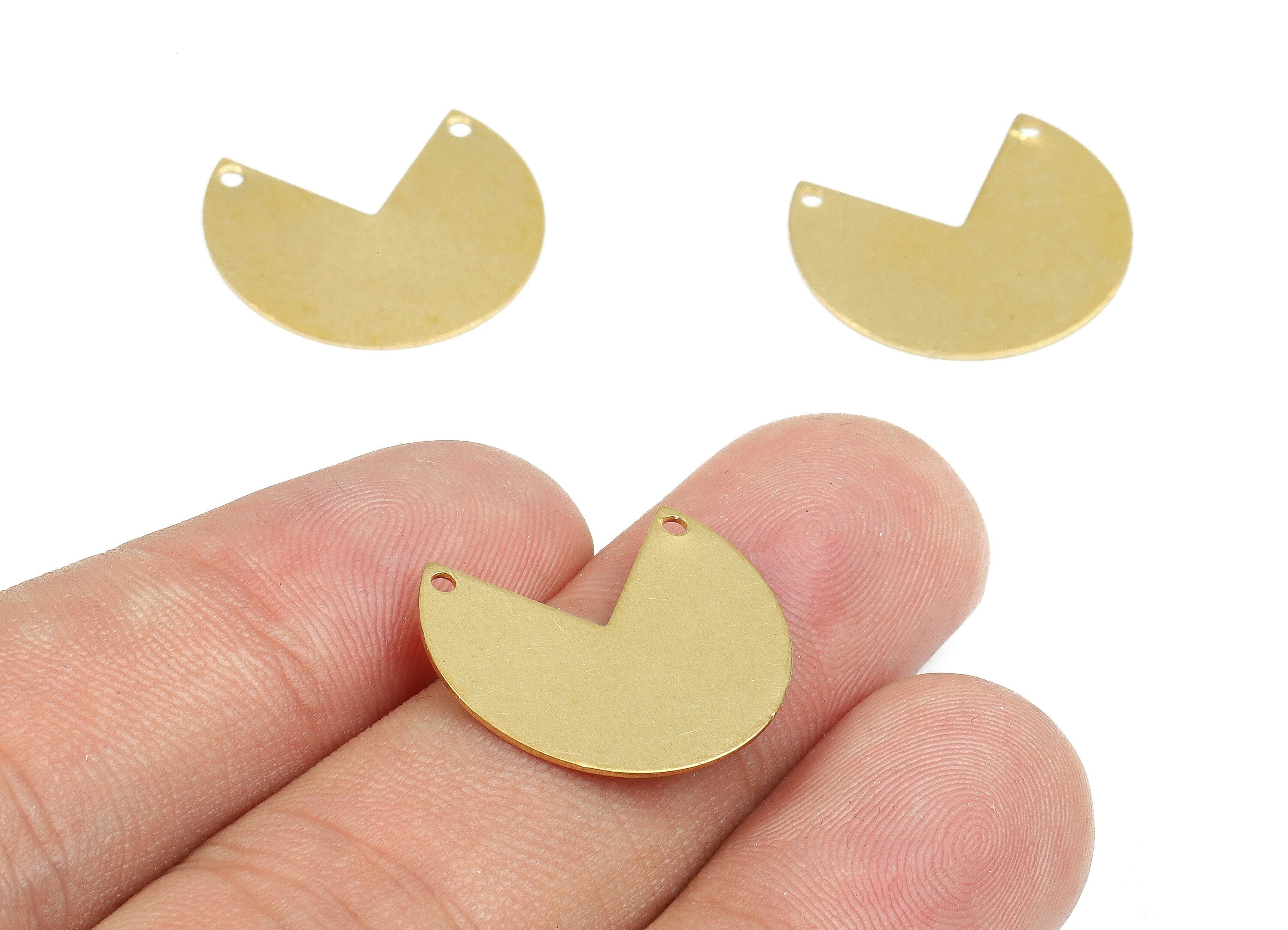 Personalized stamping blank - Brass Round Connectors - Raw Brass Geometric Pendant Necklace - 20.02x17.04x0.7mm - PP2650 - DOMEDBAZAAR