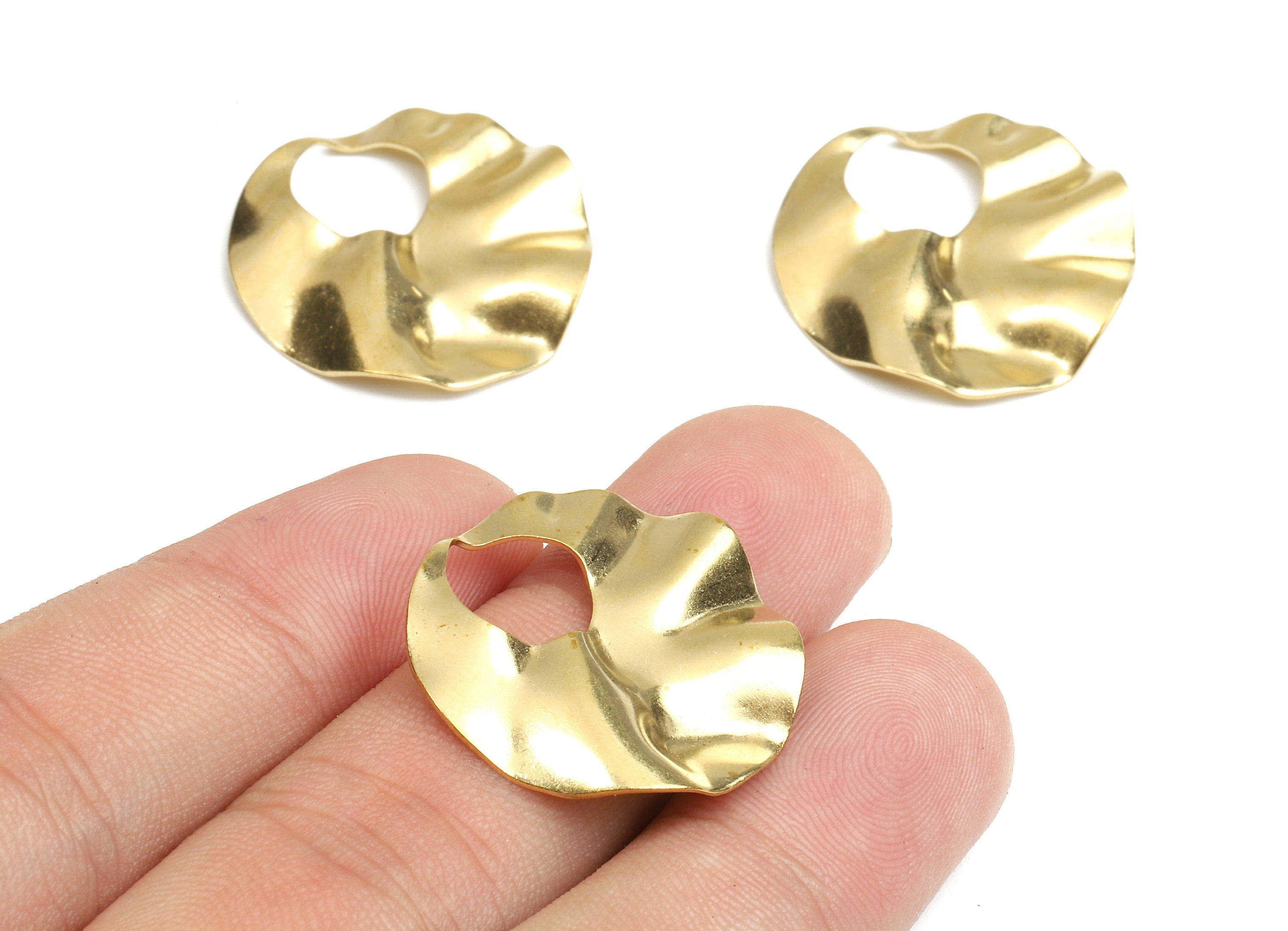 Brass Wavy Round Charms - Raw Brass Wavy Round Earrings and Pendant - Earring Findings - Jewelry Supplies - 25.47x25.11x0.63mm - PP2528 - DOMEDBAZAAR