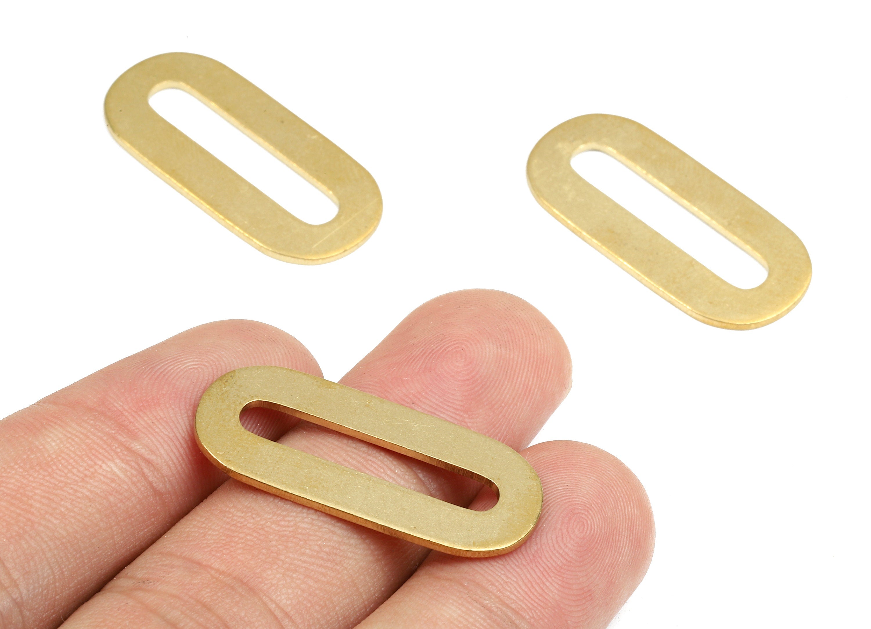 Brass O Blank - Raw Brass Letter O Blank - Brass Letter Wallart Decoration - Brass Alphabet O Blank - 31.22x15.21x1.2mm - PP2743 - DOMEDBAZAAR