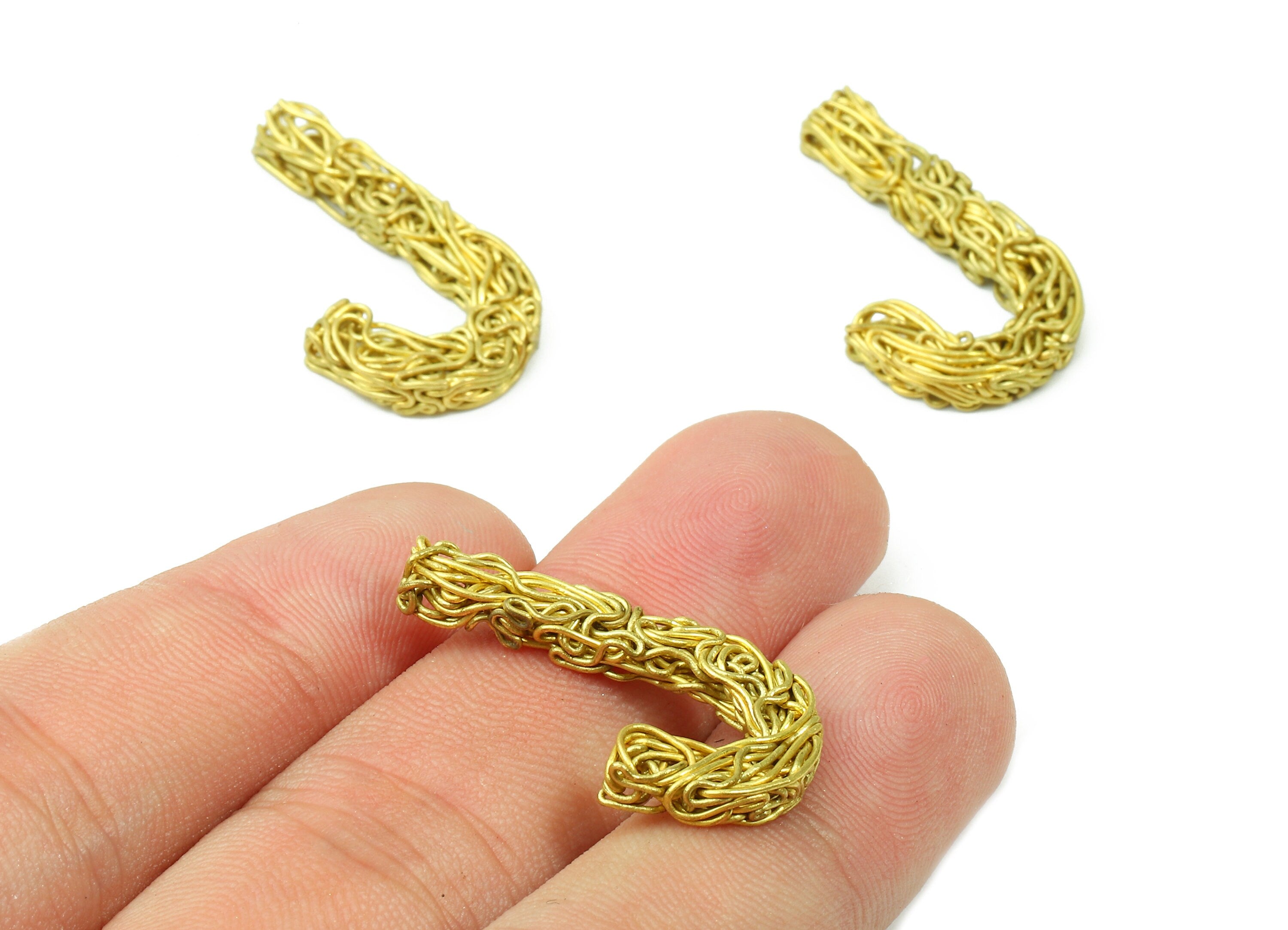 Brass J letter Pendant - Raw Brass Hammered Wire Letter J Alphabets Charms - Jewelry Supplies - 28.38x15.98x3.35mm - PP2928 - DOMEDBAZAAR