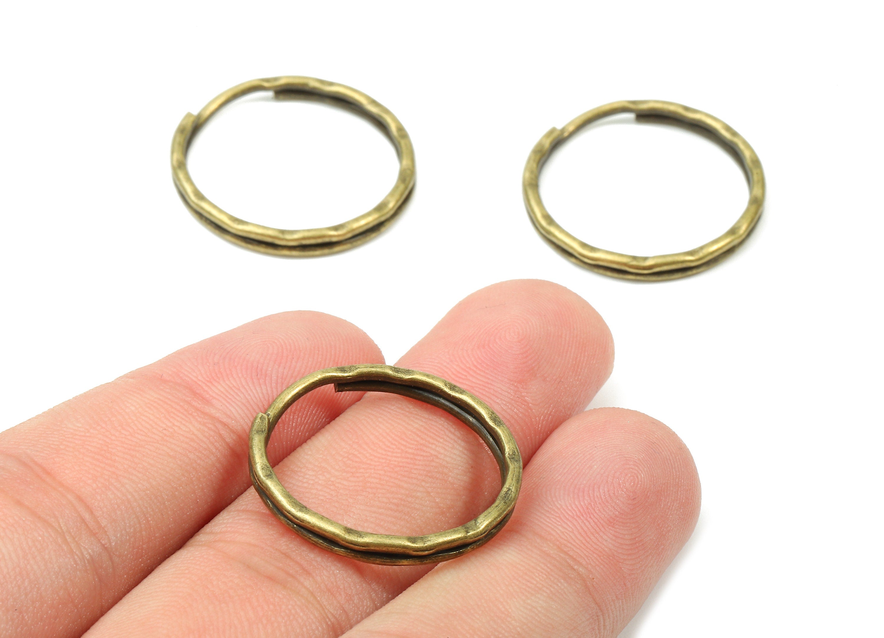 Antique Bronze Metal Key Rings - Split Rings - Circle Key Rings - Keychain Connectors - Key Ring Findings - 24.67x24.67x1.5mm - PP2854AB - DOMEDBAZAAR