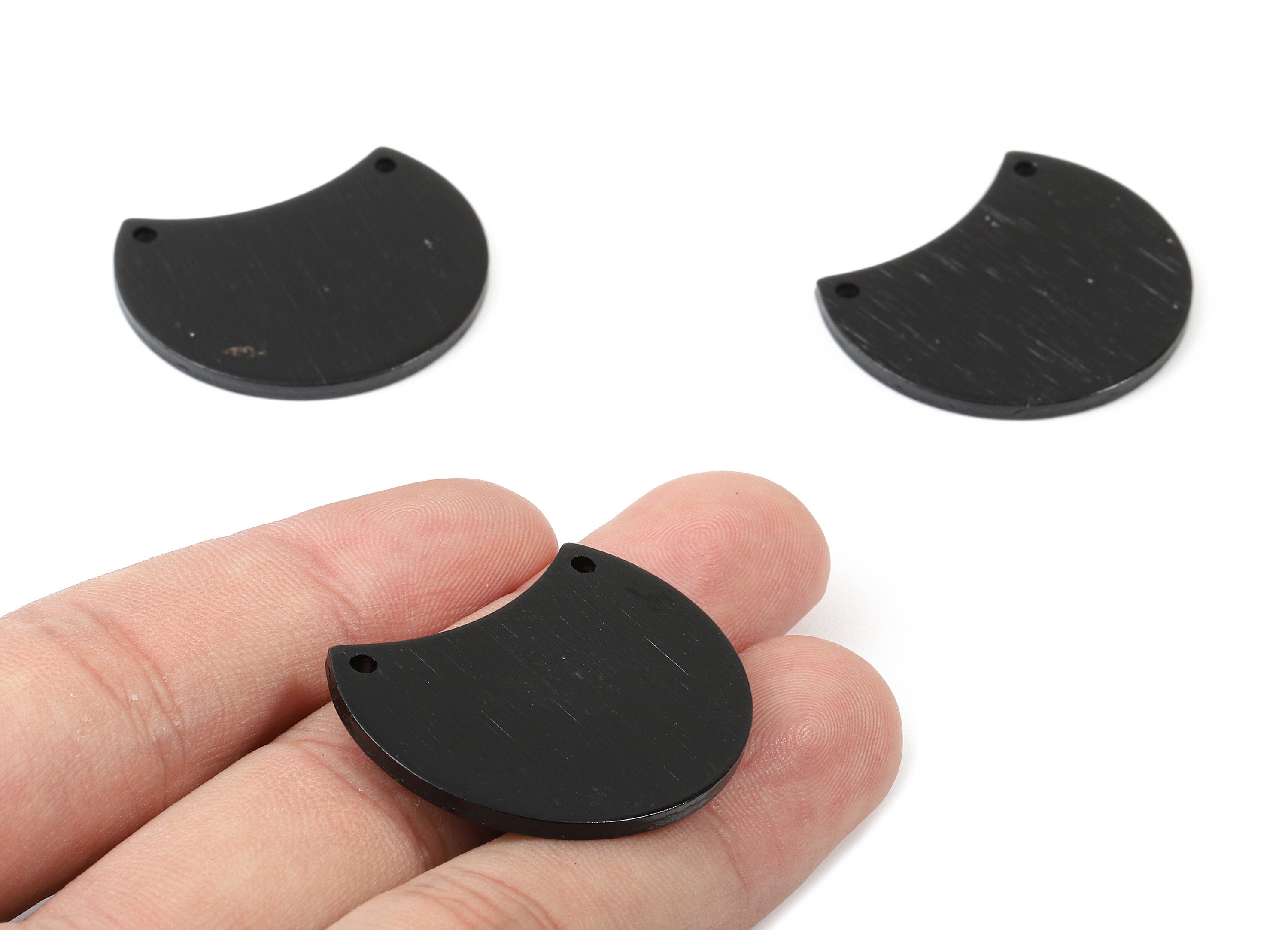 Aluminum Pendant - Aluminum Necklace - Aluminium Charms - Stamping Blank - Black Tone - 2 Holes - 26x32x2mm - AA1108 - DOMEDBAZAAR