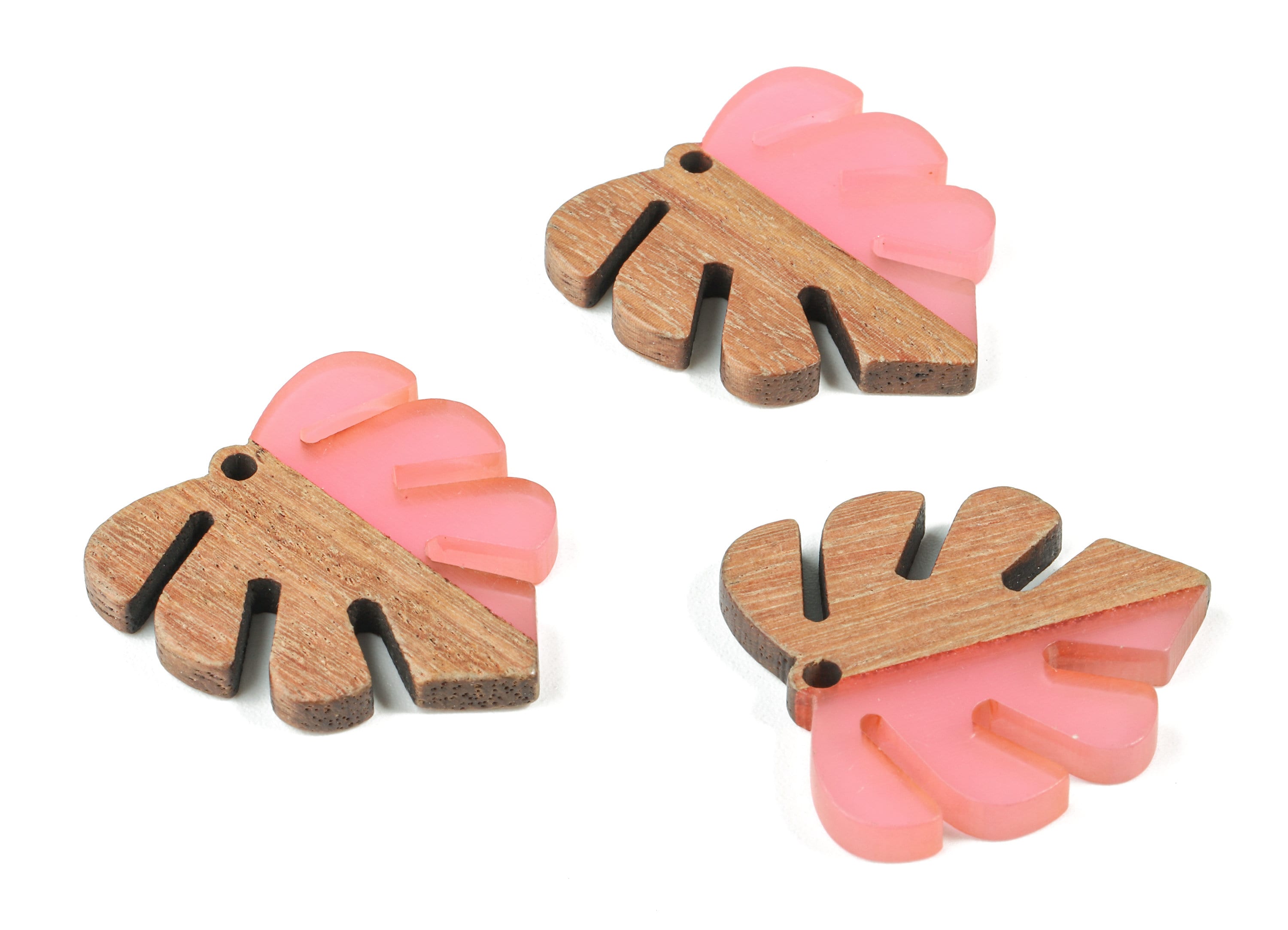 Epoxy Redwood Monstera Charm - Epoxy Resin Wood Leaf Pendant - Redwood and Resin Necklace - Jewelry Supplies - 30.45x28.25x3.83mm - BB1094B - DOMEDBAZAAR