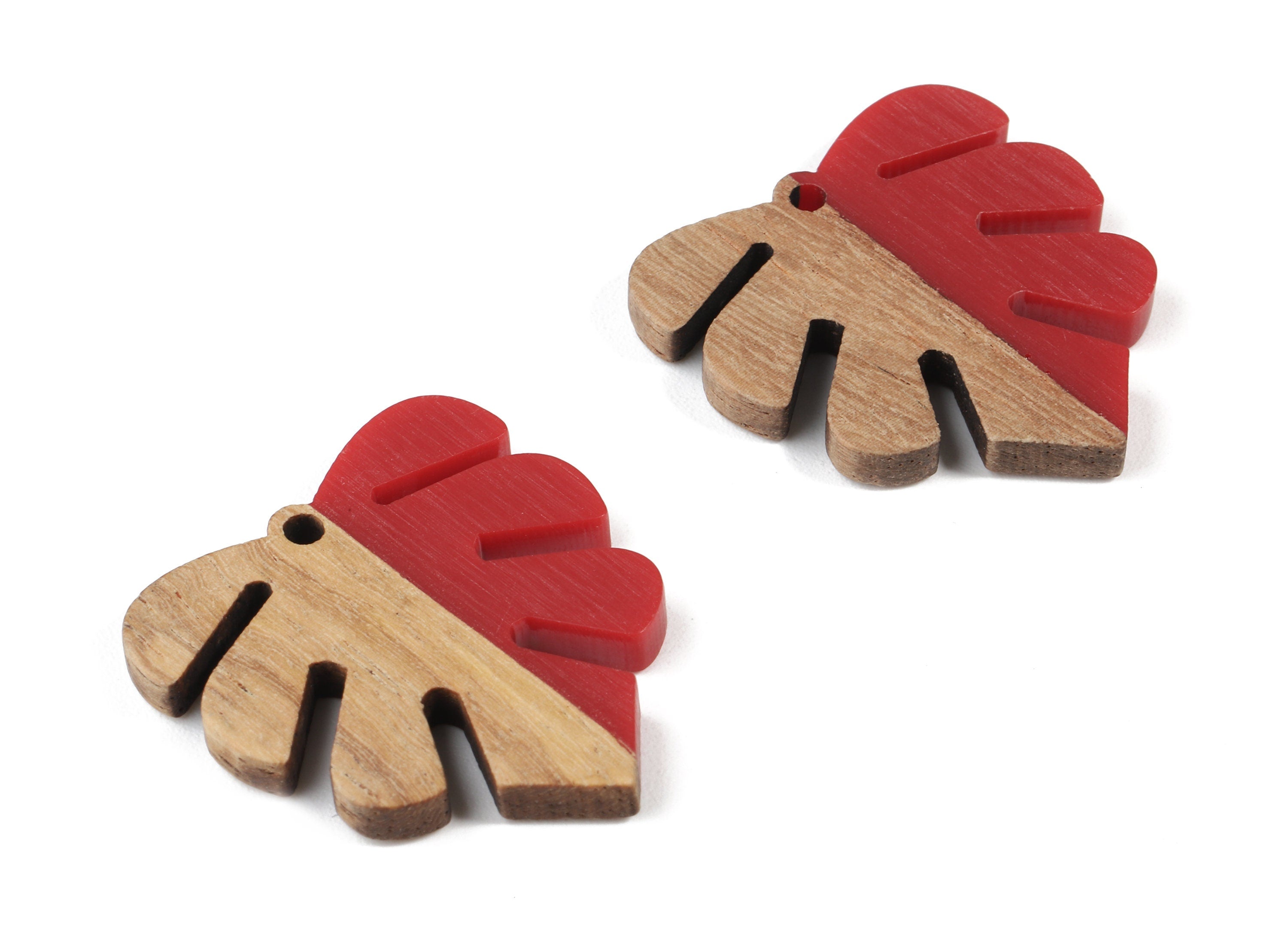 Epoxy Redwood Monstera Charm - Epoxy Resin Wood Leaf Pendant - Redwood and Resin Necklace - Jewelry Supplies - 30.45x28.25x3.83mm - BB1094D - DOMEDBAZAAR