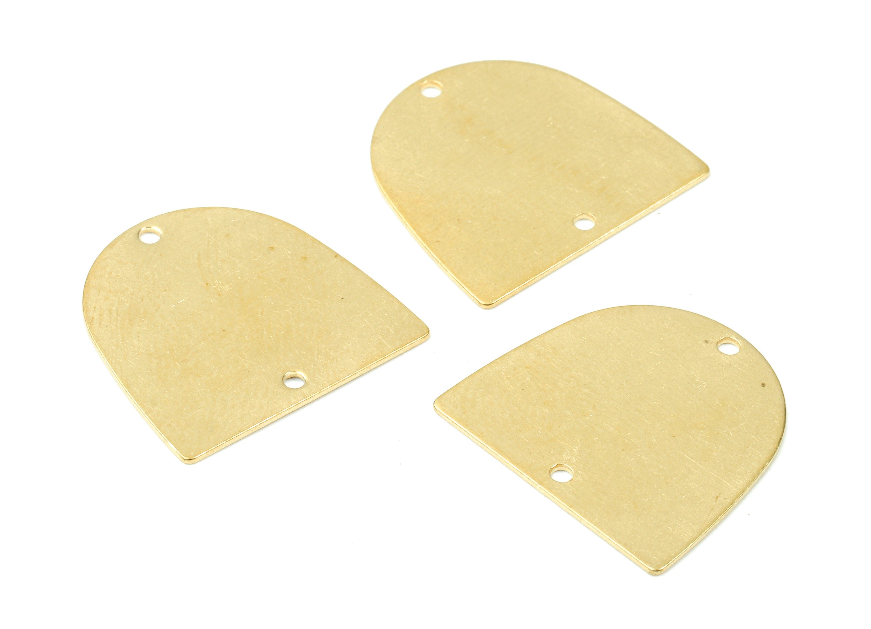 Personalized stamping blank - Brass D Connectors - Raw Brass D Pendant Necklace - Brass Connector Charms - 16.9x16.15x0.65mm - PP2805 - DOMEDBAZAAR