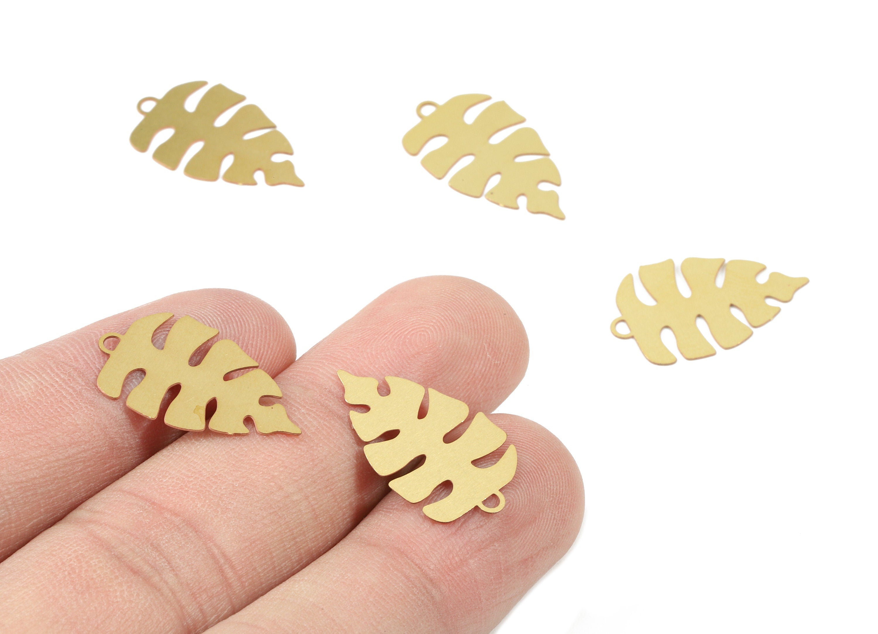 Brass Leaf Earring Charms - Raw Brass Leaf Necklace Pendant - Necklace Findings - Jewelry Supplies - 21.63x12.96x0.29mm - JJC9329 - DOMEDBAZAAR