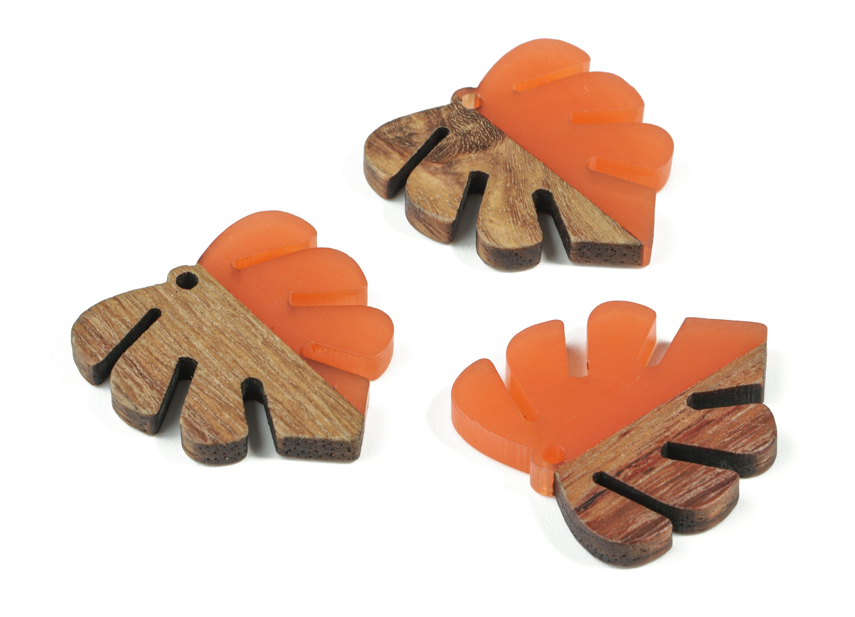 Epoxy Redwood Monstera Charm - Epoxy Resin Wood Leaf Pendant - Redwood and Resin Necklace - Jewelry Supplies - 30.45x28.25x3.83mm - BB1094A - DOMEDBAZAAR
