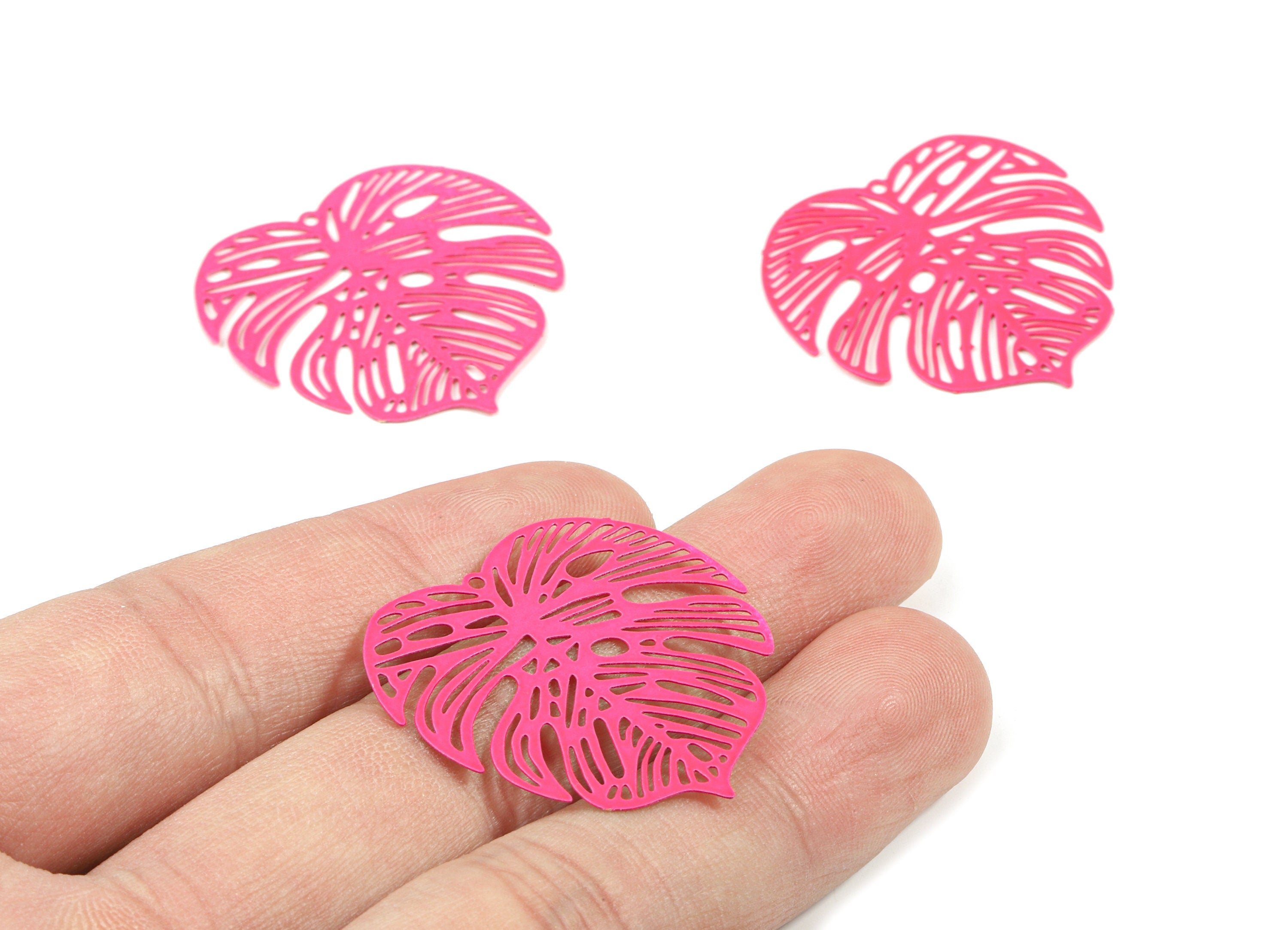 Fushia Pink Monstera Pendant - Brass Monstera Charm For Necklace - Earring Supplies - Color Code: J15 - 37x36.43x5.47mm - JJB5106-J15 - DOMEDBAZAAR