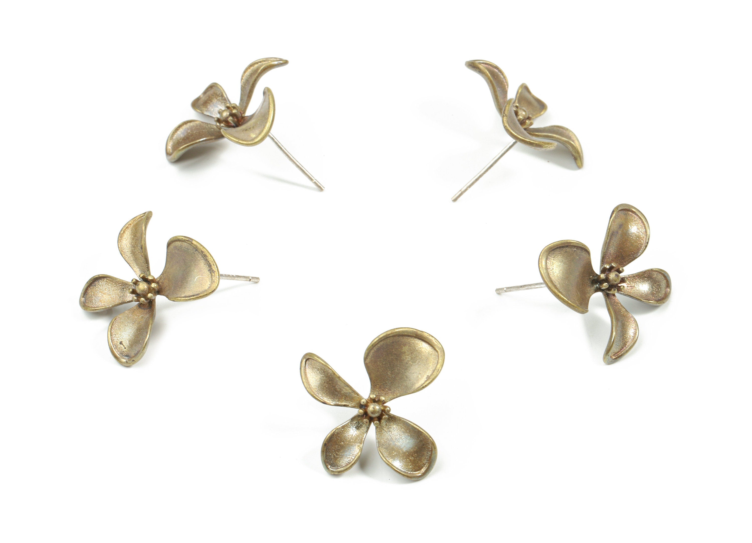 Brass Flower Earring Stud With Loop - Raw Brass Flower Earring Post - Silver Stud - Jewelry Supplies - 19.74x19.64x1.26mm - PP3249 - DOMEDBAZAAR