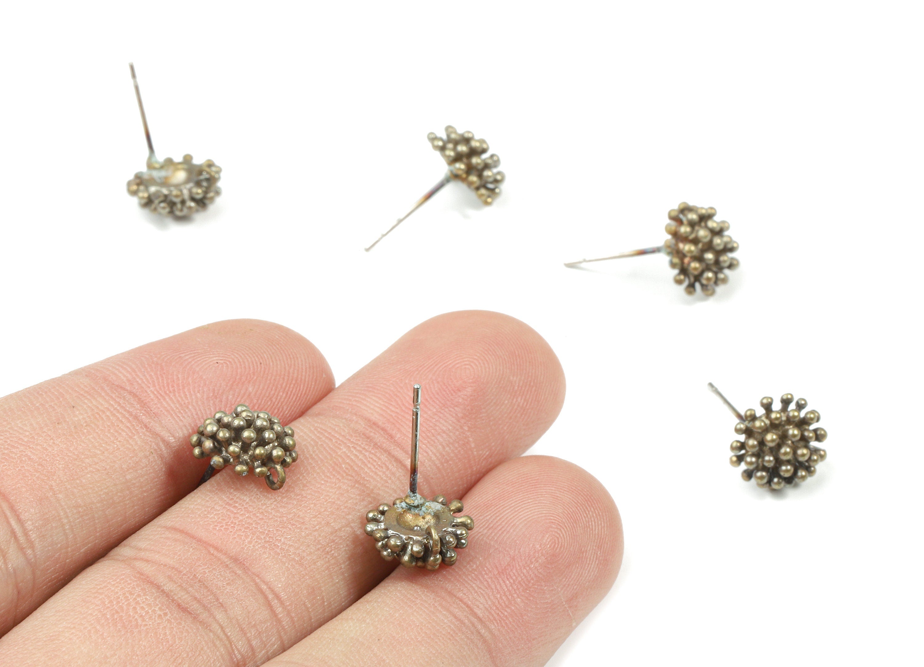 Brass Flower Earring Stud With Loop - Raw Brass Flower Earring Post - Surgical Stud - Jewelry Supplies - 10.68x9.66x4.43mm - PP3256 - DOMEDBAZAAR