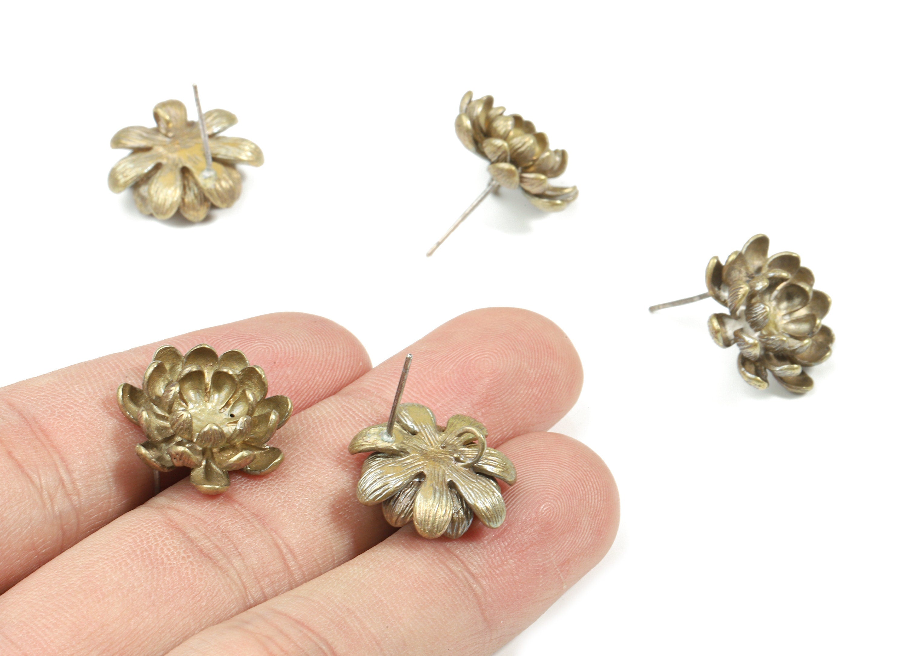 Brass Flower Earring Stud With Loop - Raw Brass Water Lily Earring Post - 325 Real Silver Stud - Jewelry Supplies - 18.2x18.2x1.5mm - PP3240 - DOMEDBAZAAR