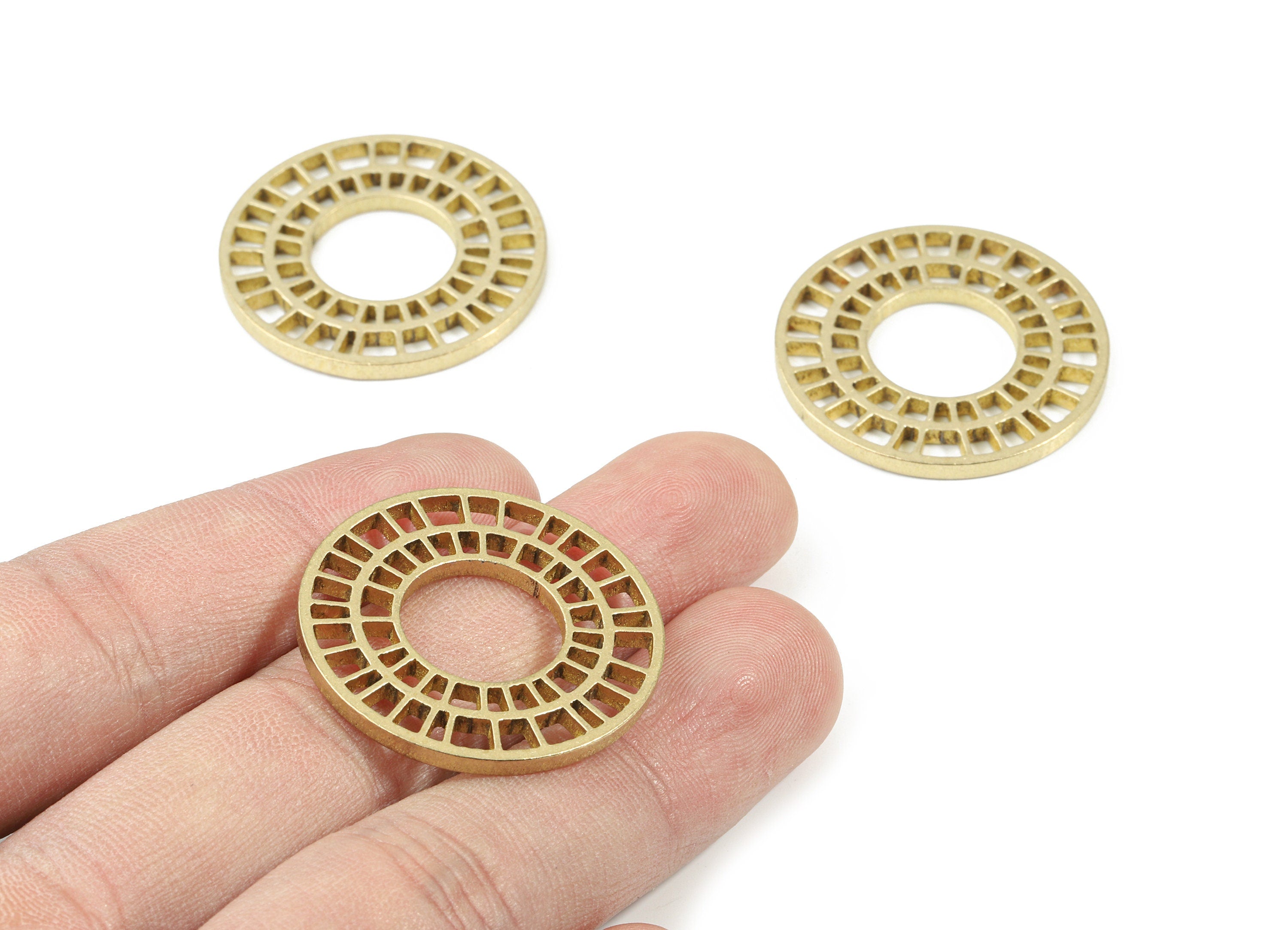 Brass Round Earring Charms - Raw Brass Circle Pendant - Earring Findings - Jewelry Supplies - 30.34x30.34x2.01mm - PP3346 - DOMEDBAZAAR