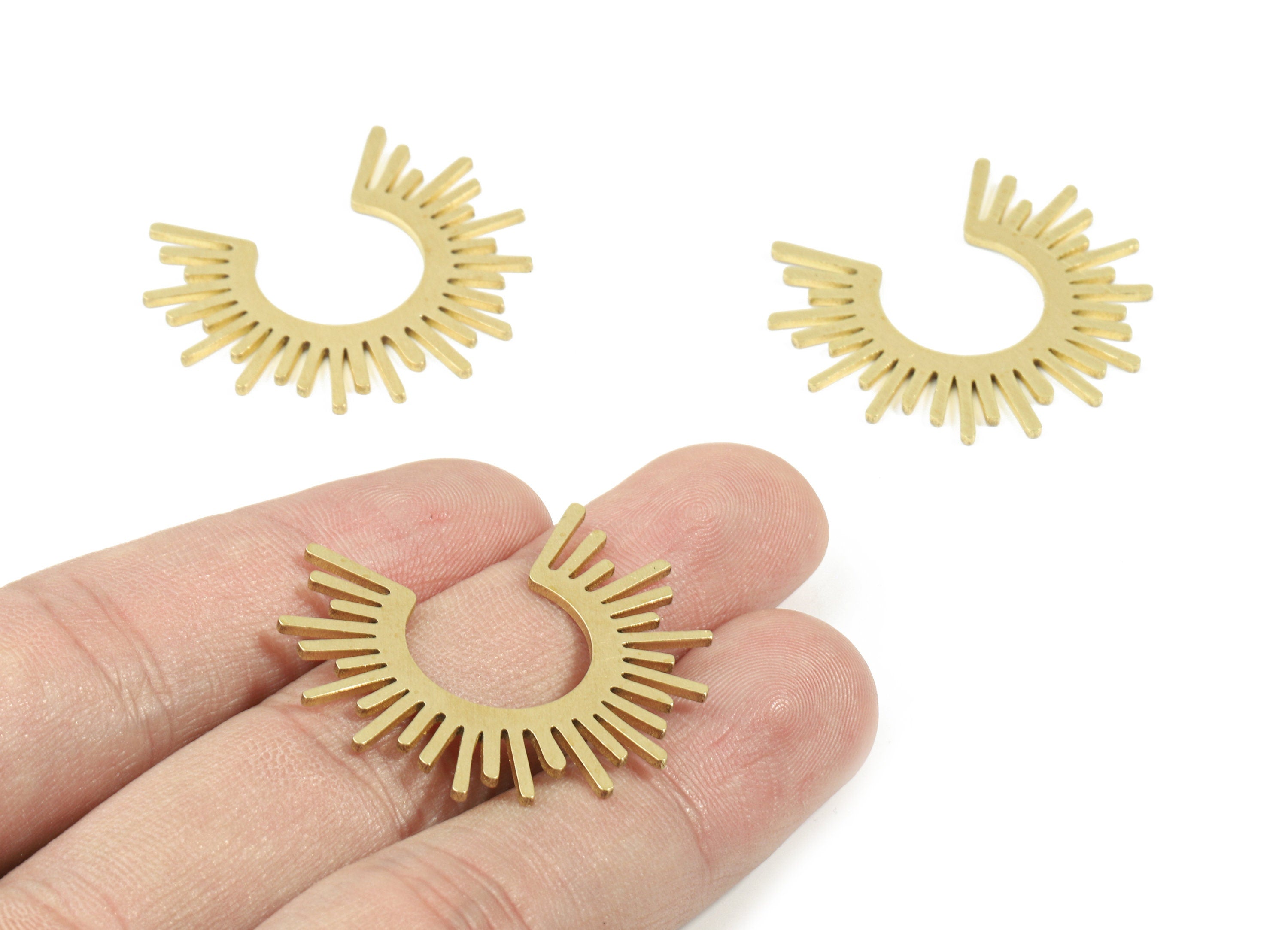 Brass Sun Figure Charms - Raw Brass Sun Figure Earring Charm - Earring Findings - Jewelry Supplies - 29.9x34.22x1.04mm - PP3413 - DOMEDBAZAAR