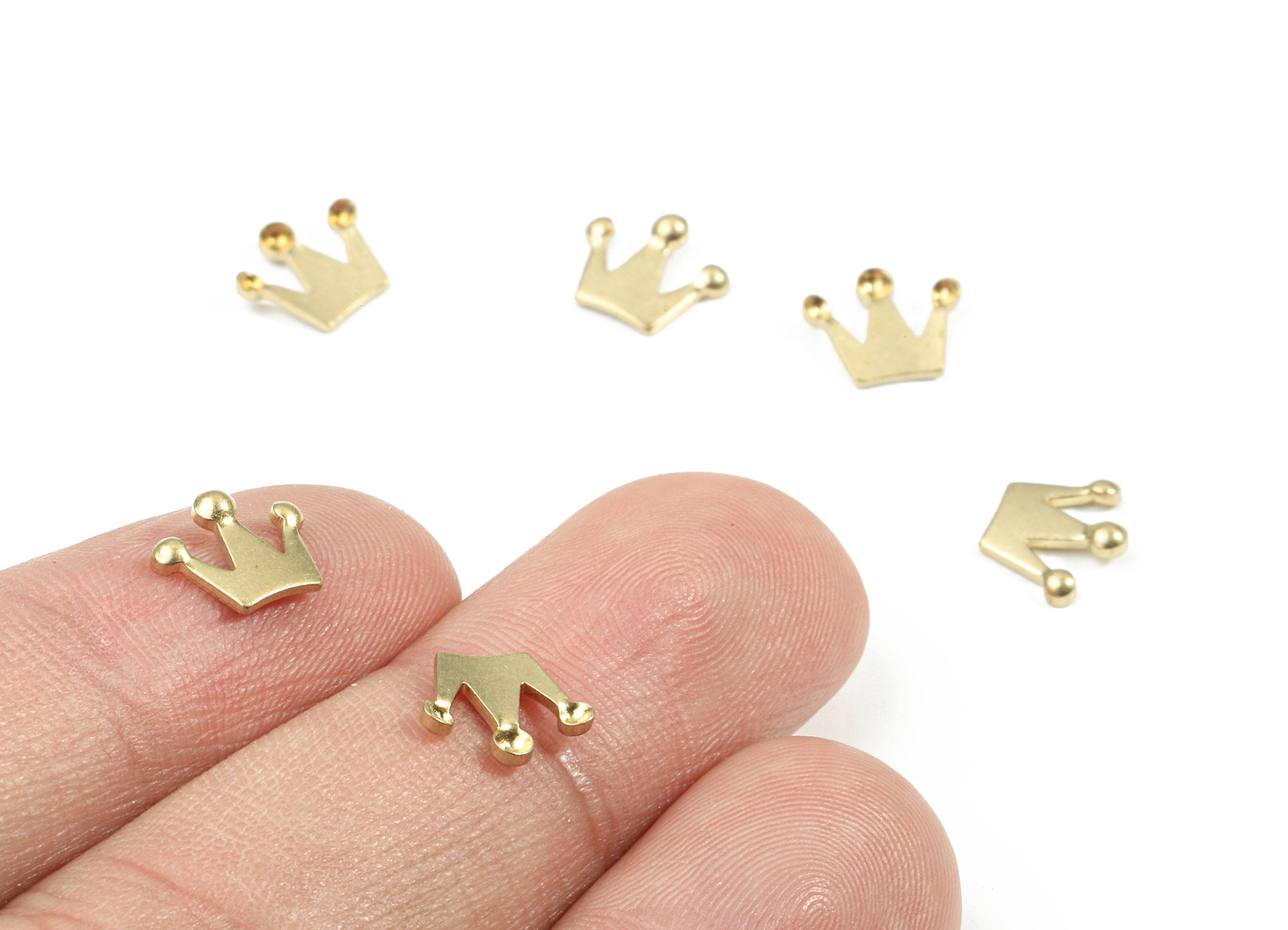 Brass Mini Crown Figure - Raw Brass Crown Figure - Wallart Decoration - Jewelry Making - 7.75x9.08x1.57mm - PP3445 - DOMEDBAZAAR