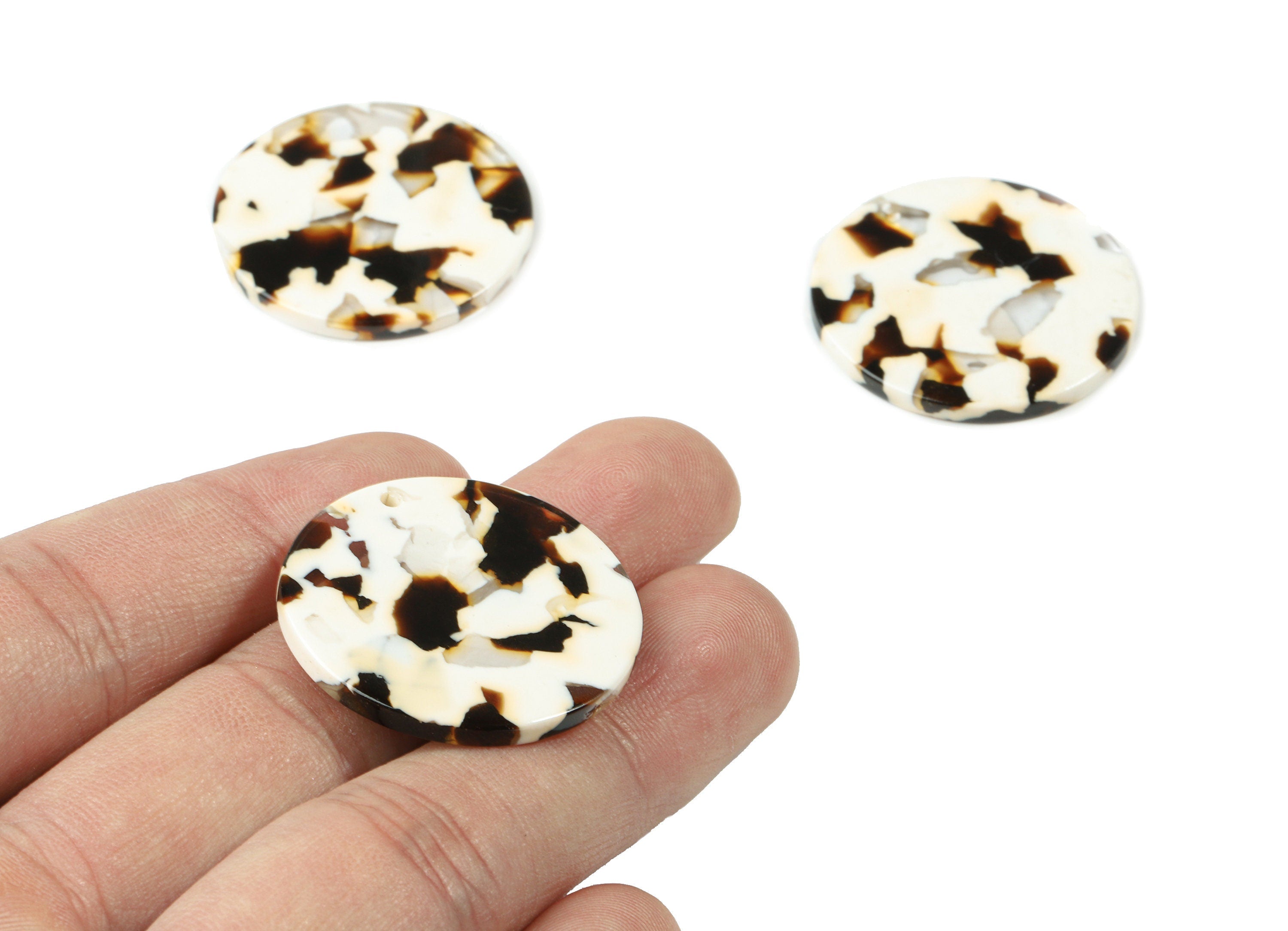 Acetate Round Earring Charms - Circle Pendant - Earring Findings - Jewelry Supplies - Color Code: A257 - 30.77x30.77x2.11mm - AC1427-A257 - DOMEDBAZAAR