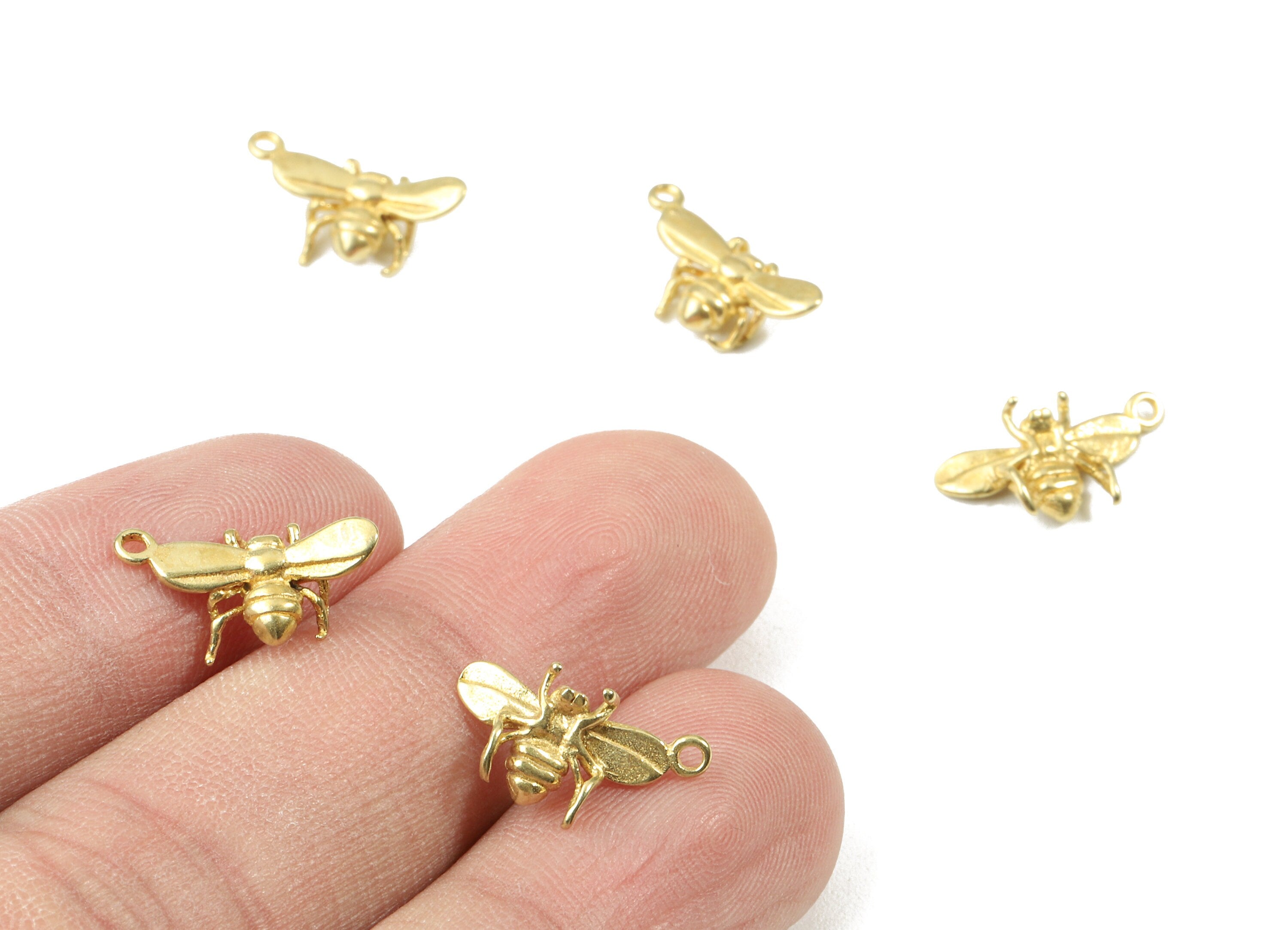 Brass Bee Earring Charms - Raw Brass Bee Pendant - Earring Findings - Jewelry Supplies - 15.57x8.04x3.09mm - PP3057 - DOMEDBAZAAR
