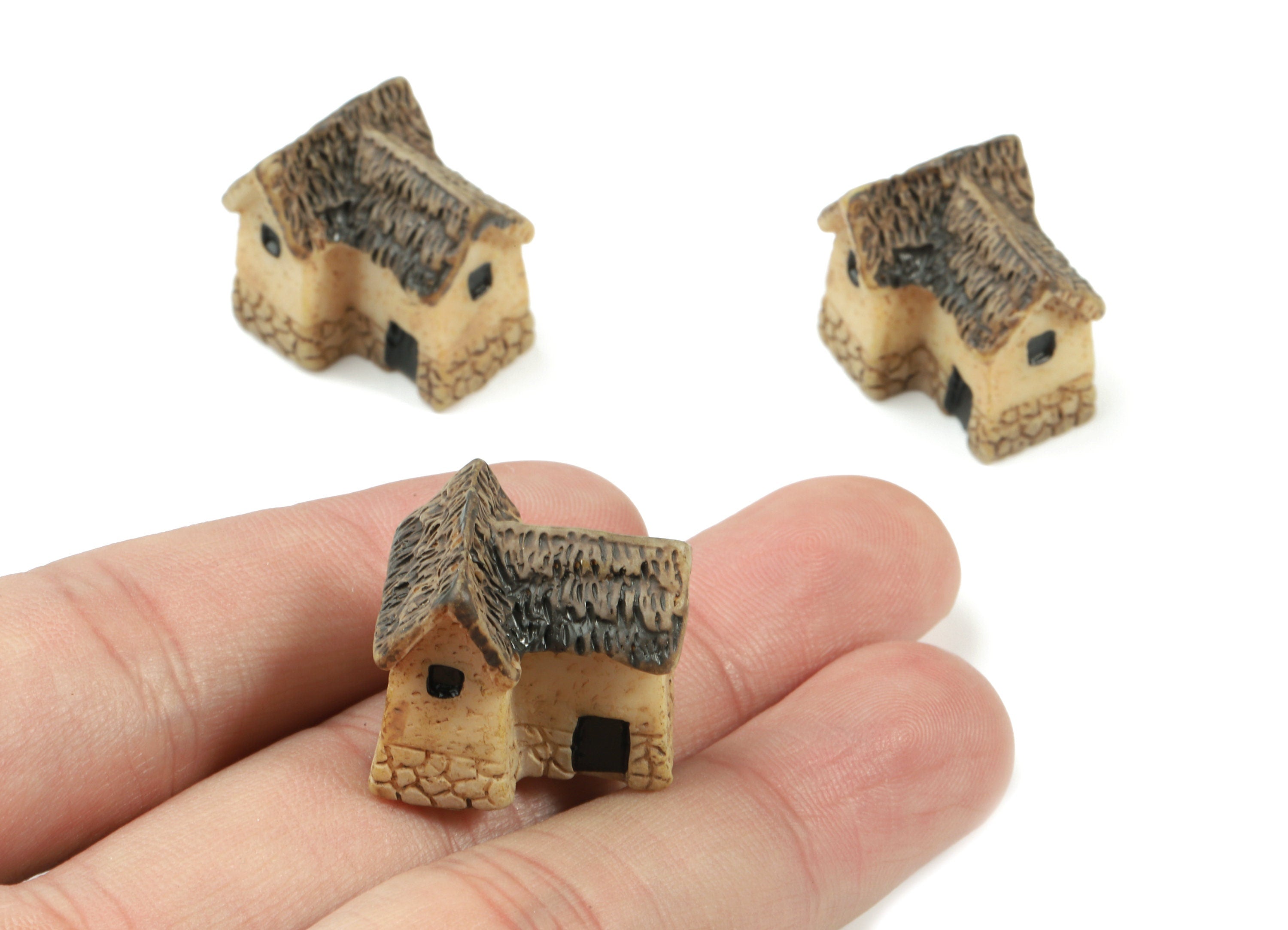 Mini House Terrarium Figurines - Garden Decor Miniatures - Micro Landscape Home Ornaments - Resin Craft - 21.38x19.26x15.72mm - RC1130 - DOMEDBAZAAR