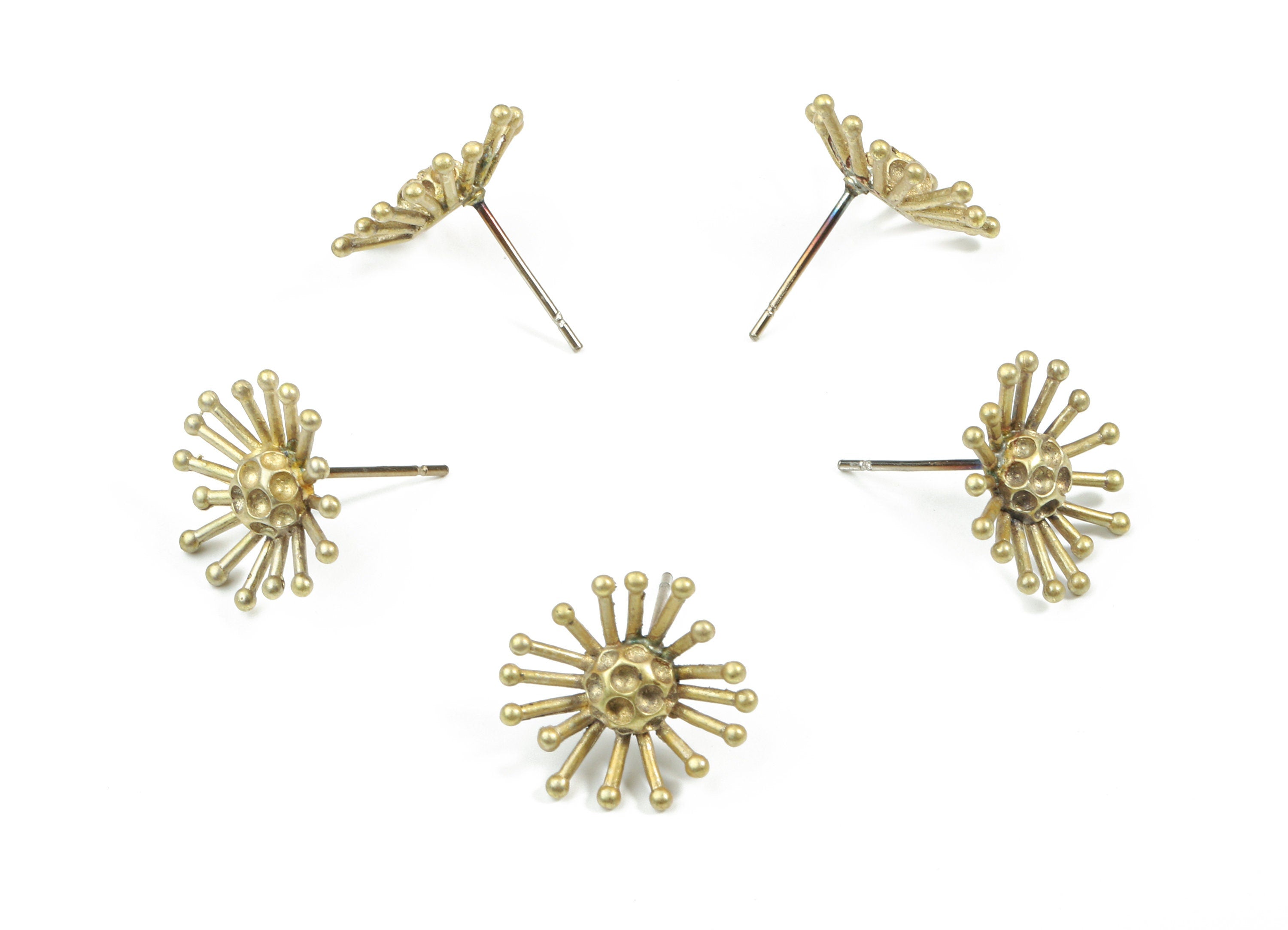 Brass Flower Earring Stud - Raw Brass Flower Earring Post - Steel Stud - Earring Post - Jewelry Supplies - 15.33x14.75x1.68mm - PP3219 - DOMEDBAZAAR