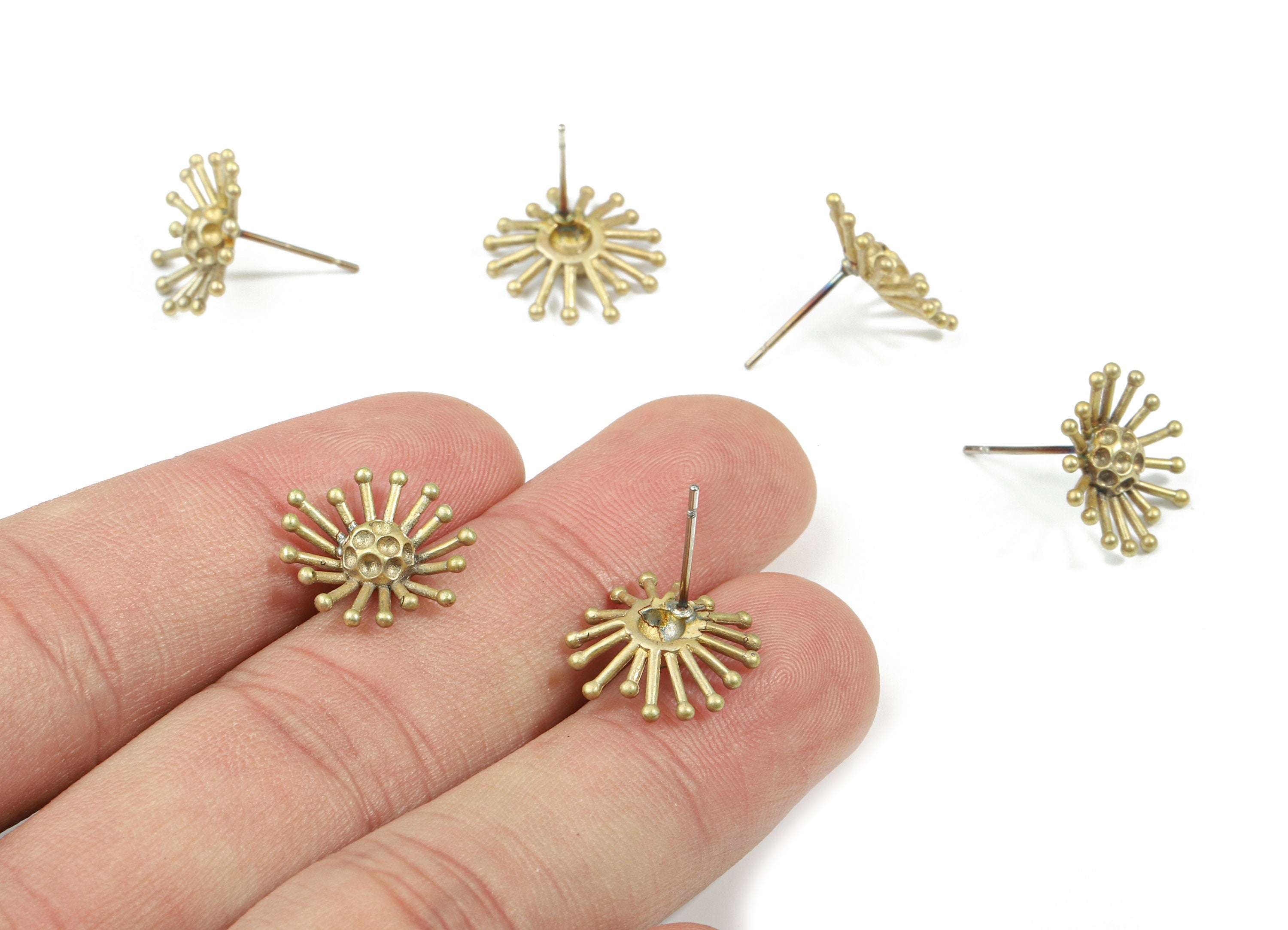 Brass Flower Earring Stud - Raw Brass Flower Earring Post - Steel Stud - Earring Post - Jewelry Supplies - 15.33x14.75x1.68mm - PP3219 - DOMEDBAZAAR