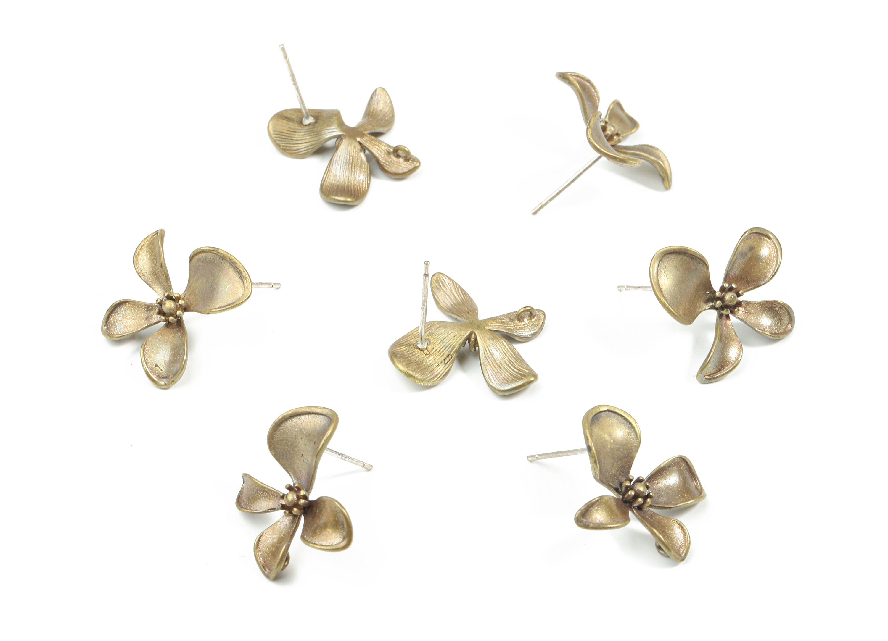 Brass Flower Earring Stud With Loop - Raw Brass Flower Earring Post - Silver Stud - Jewelry Supplies - 19.74x19.64x1.26mm - PP3249 - DOMEDBAZAAR