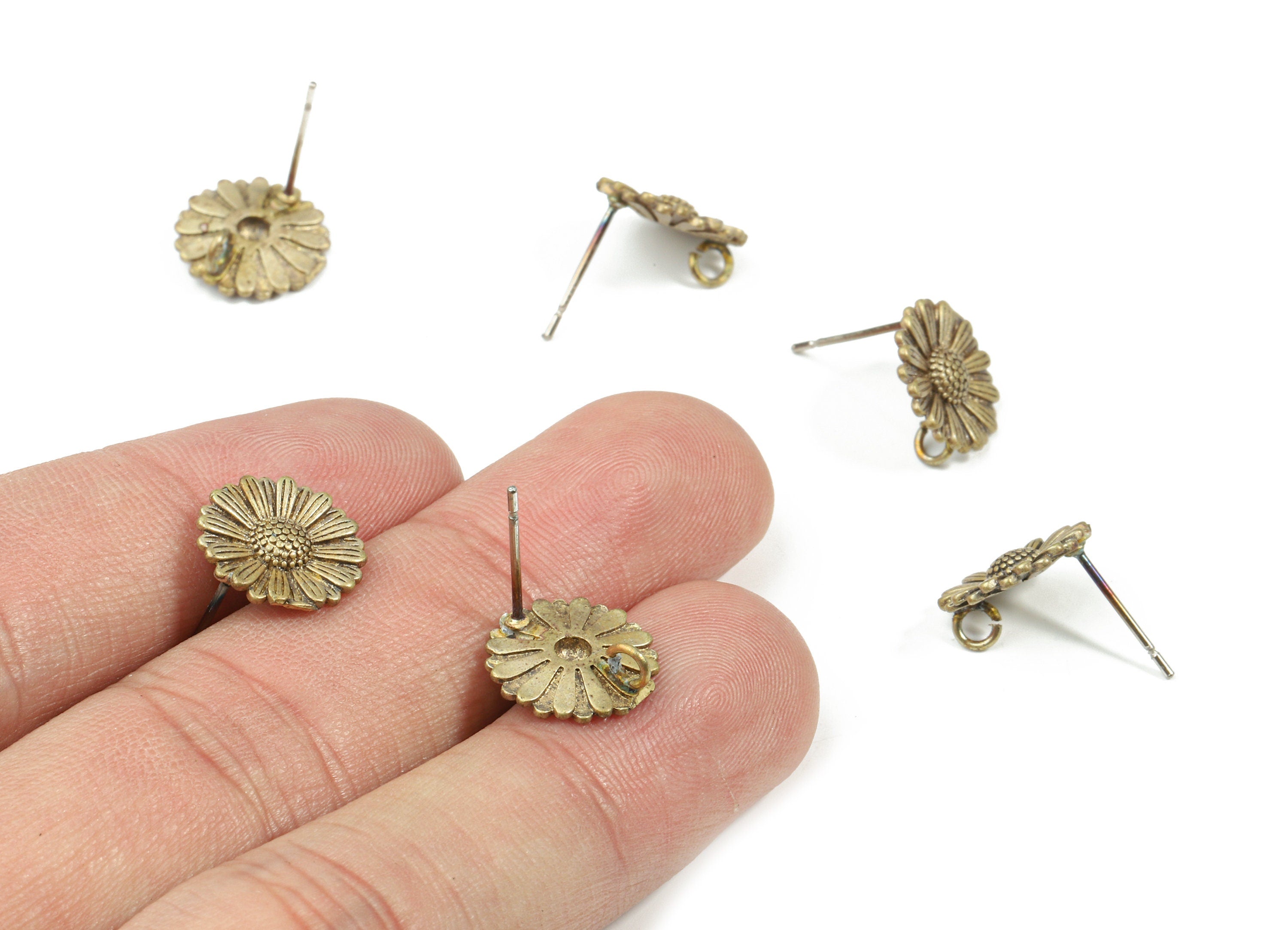 Brass Daisy Earring Stud With Loop - Raw Brass Daisy Earring Post - Surgical Stud - Earring Post - Jewelry Supplies - 12x12x1.61mm - PP3251 - DOMEDBAZAAR